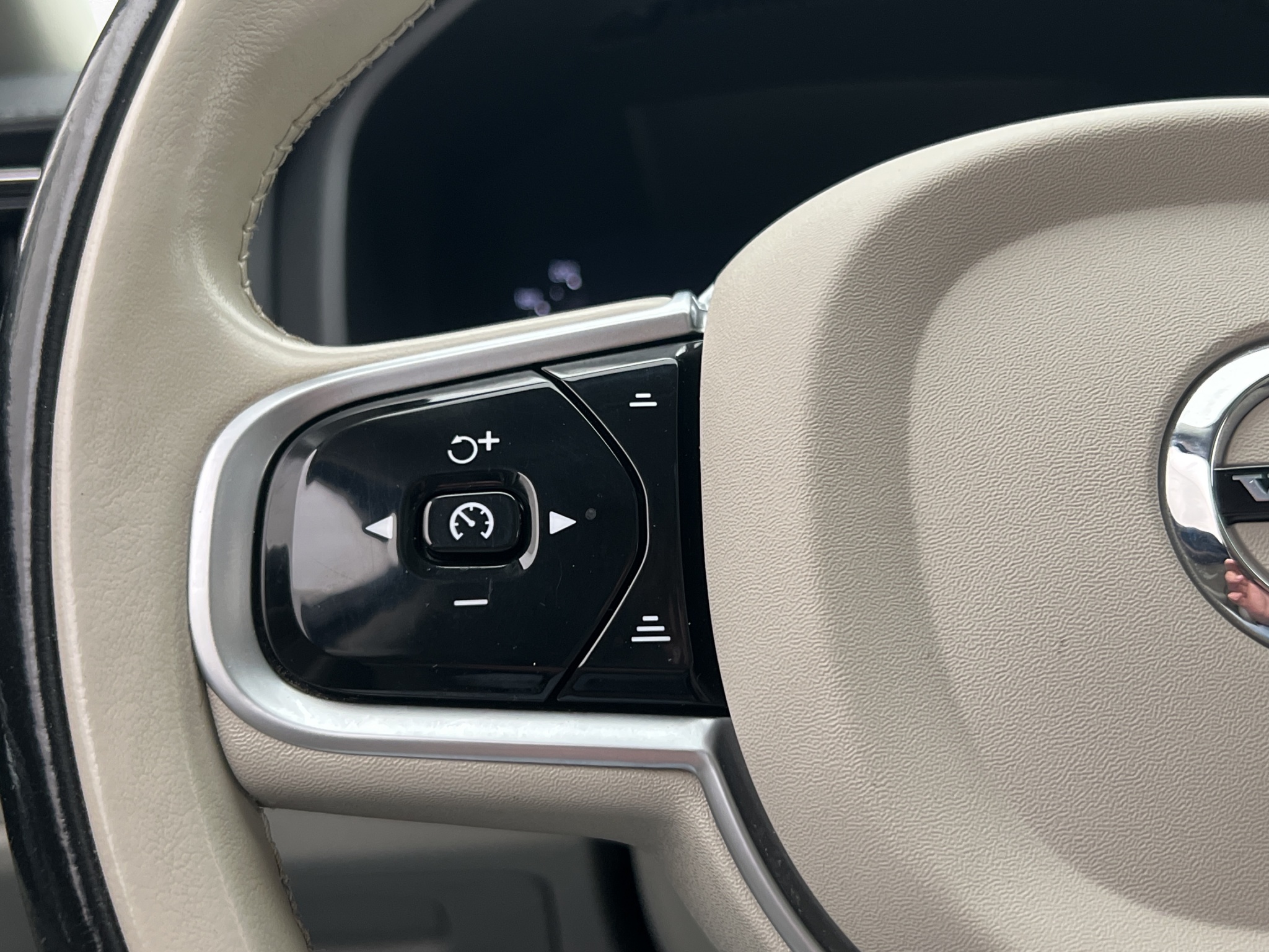 Volvo V90 Cross Country 2022 - miniatyr 18