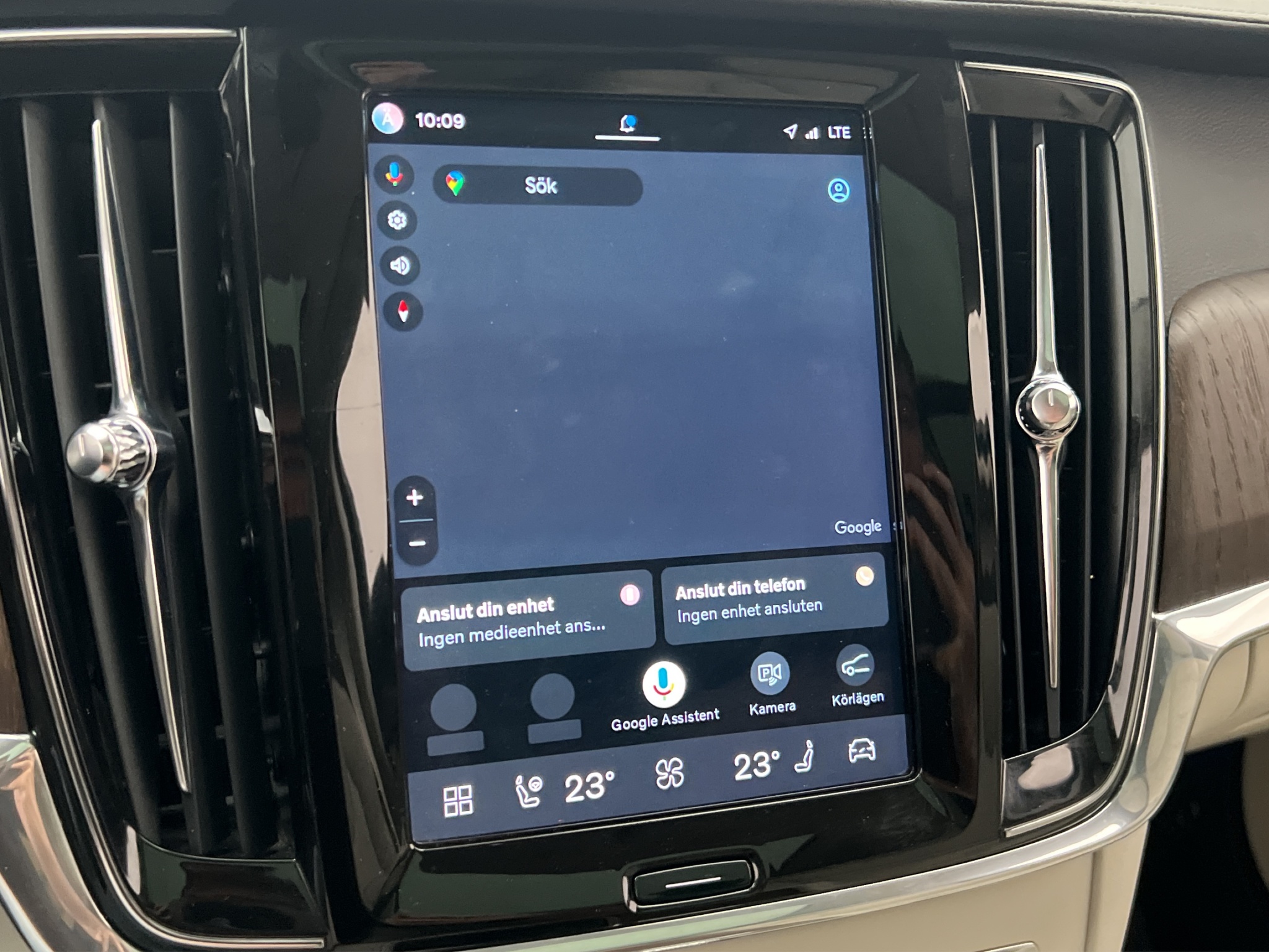 Volvo V90 Cross Country 2022 - miniatyr 24