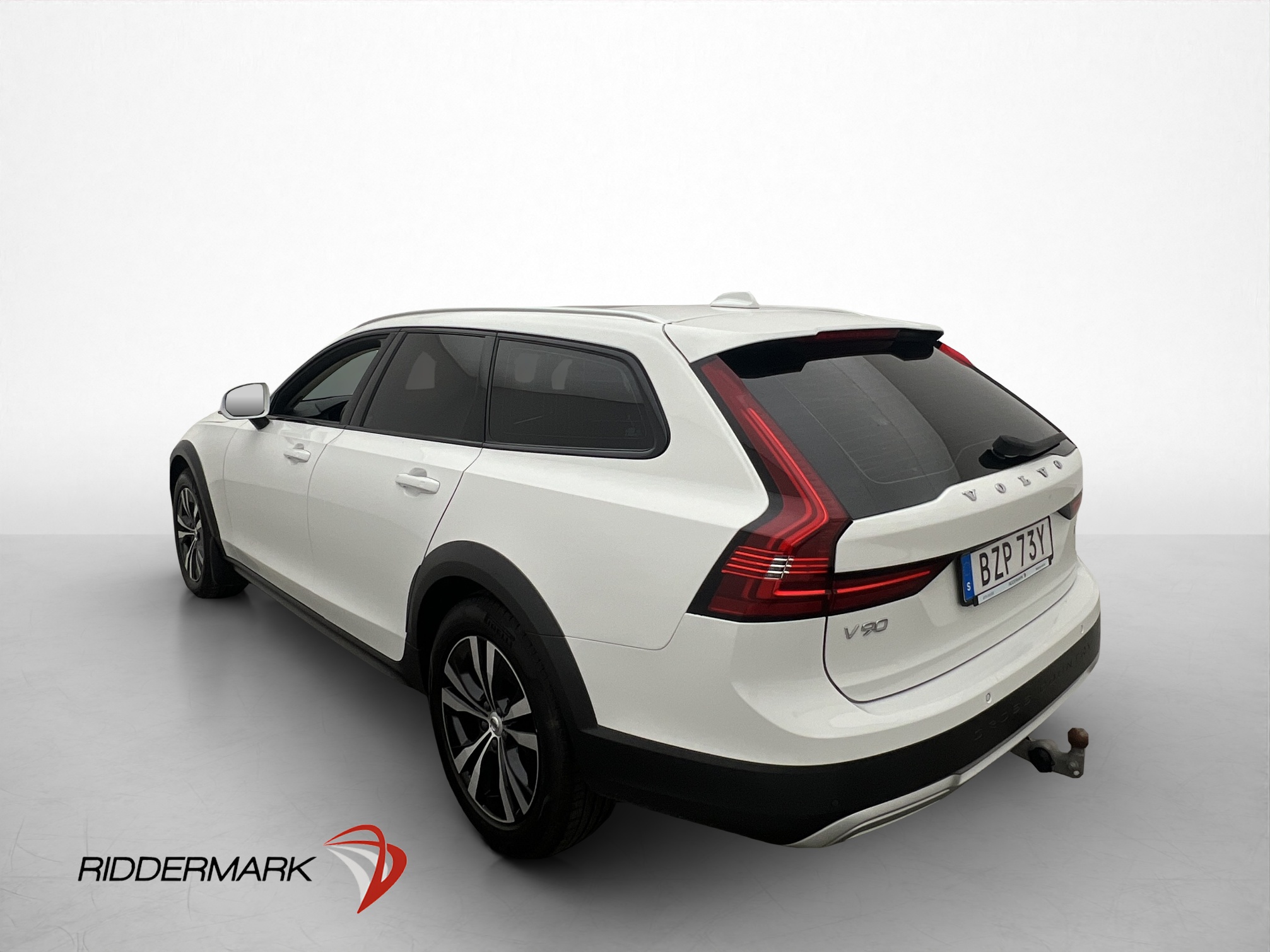 Volvo V90 Cross Country 2022 - miniatyr 9