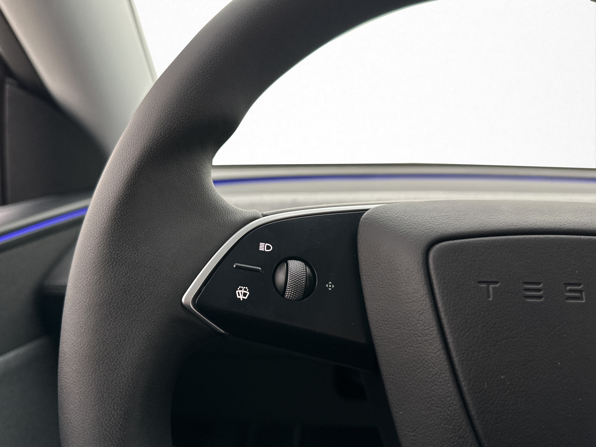 Tesla Model Y 2025 - miniatyr 14