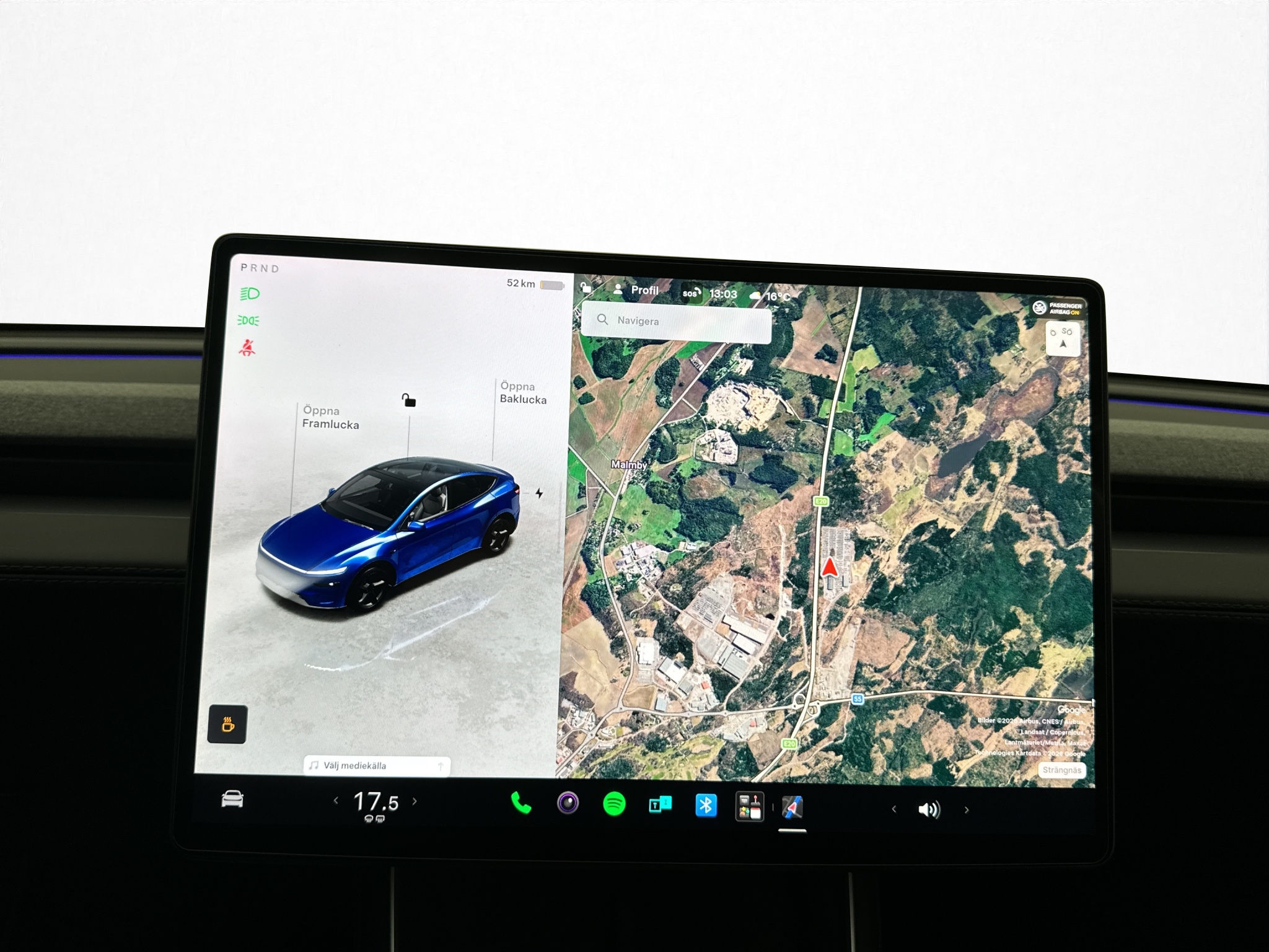 Tesla Model Y 2025 - miniatyr 18
