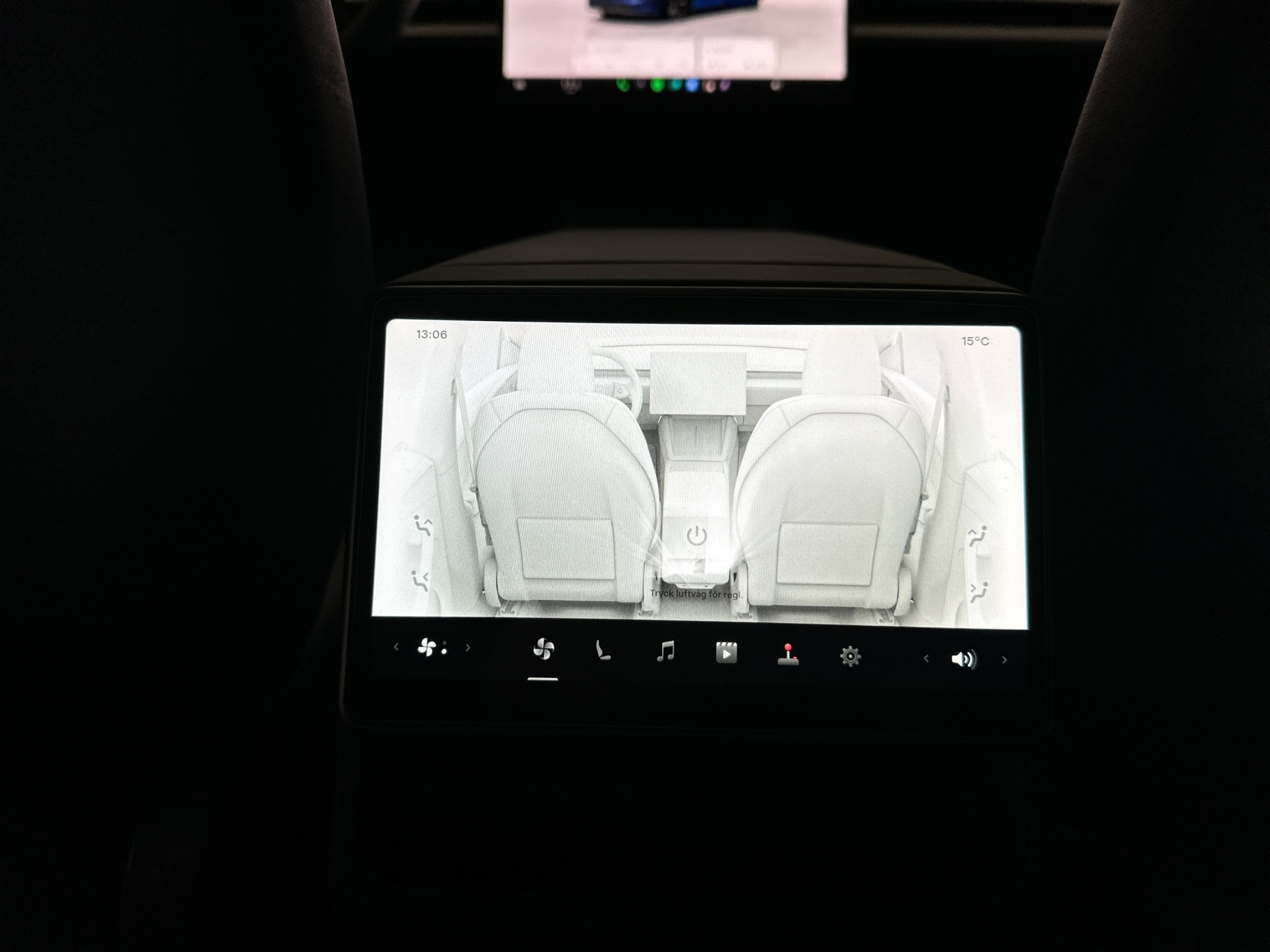 Tesla Model Y 2025 - miniatyr 28