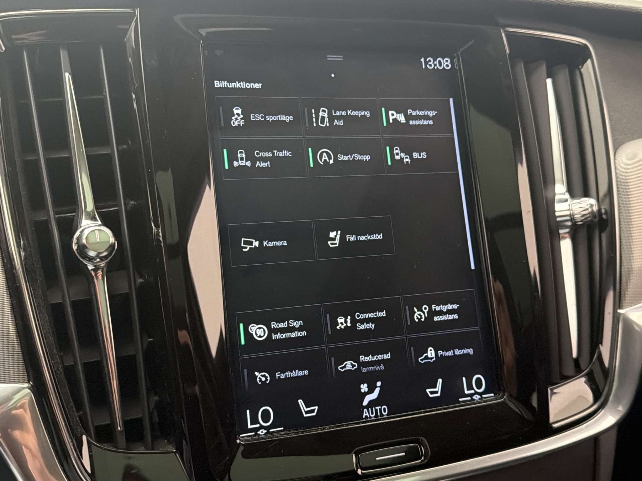 Volvo V90 Cross Country 2019 - miniatyr 23