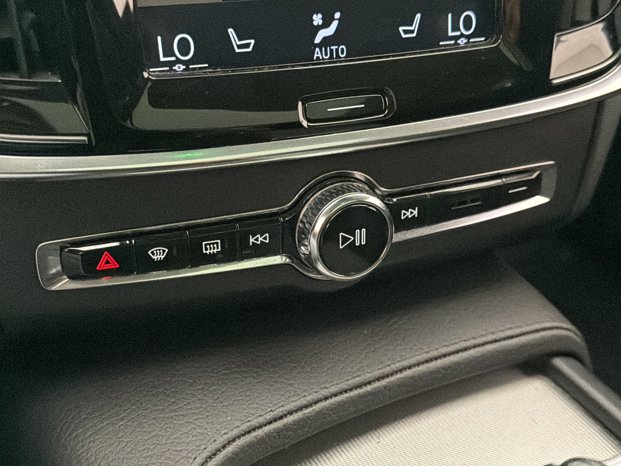 Volvo V90 Cross Country 2019 - miniatyr 26