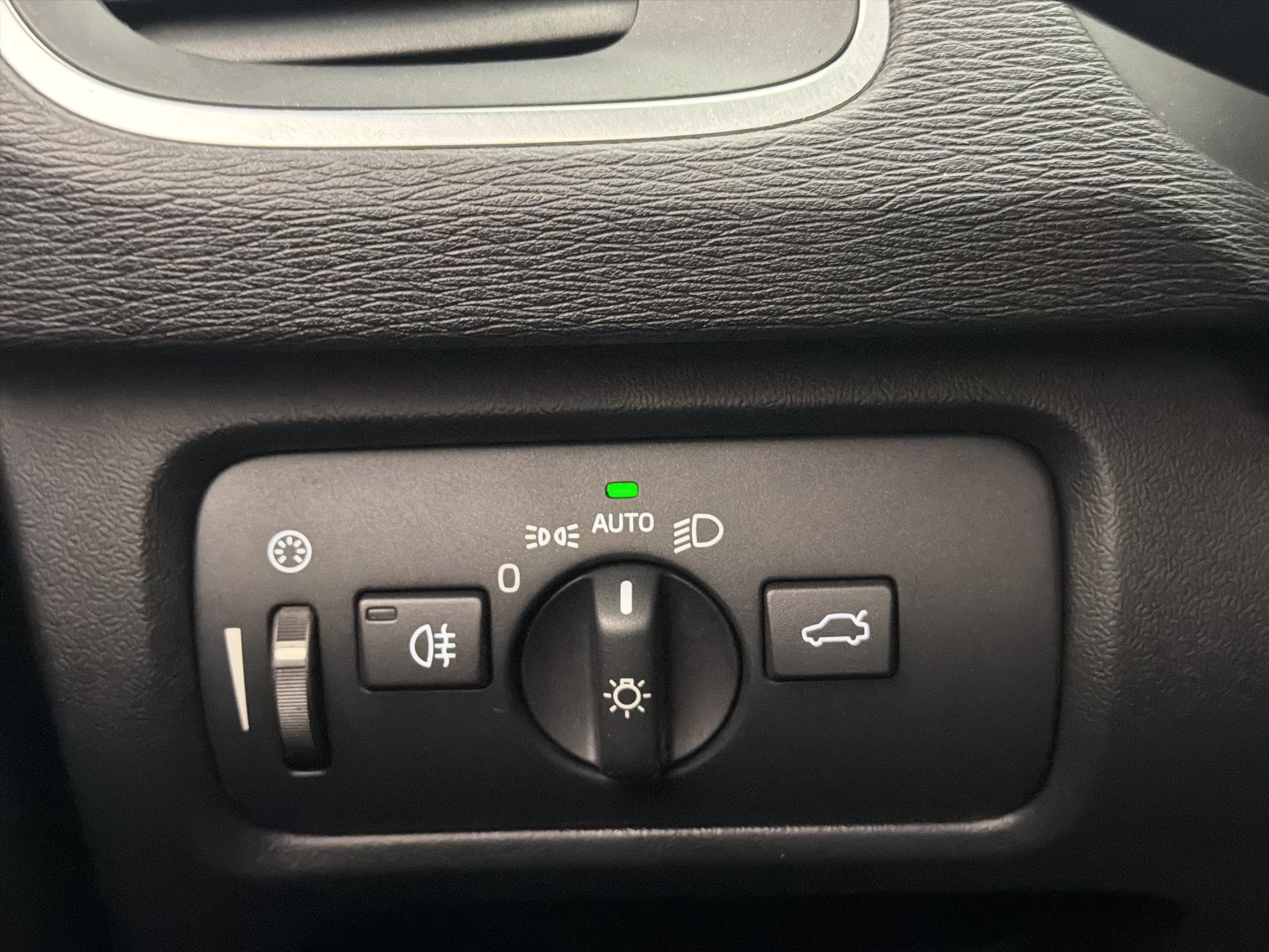 Volvo V40 2016 - miniatyr 10