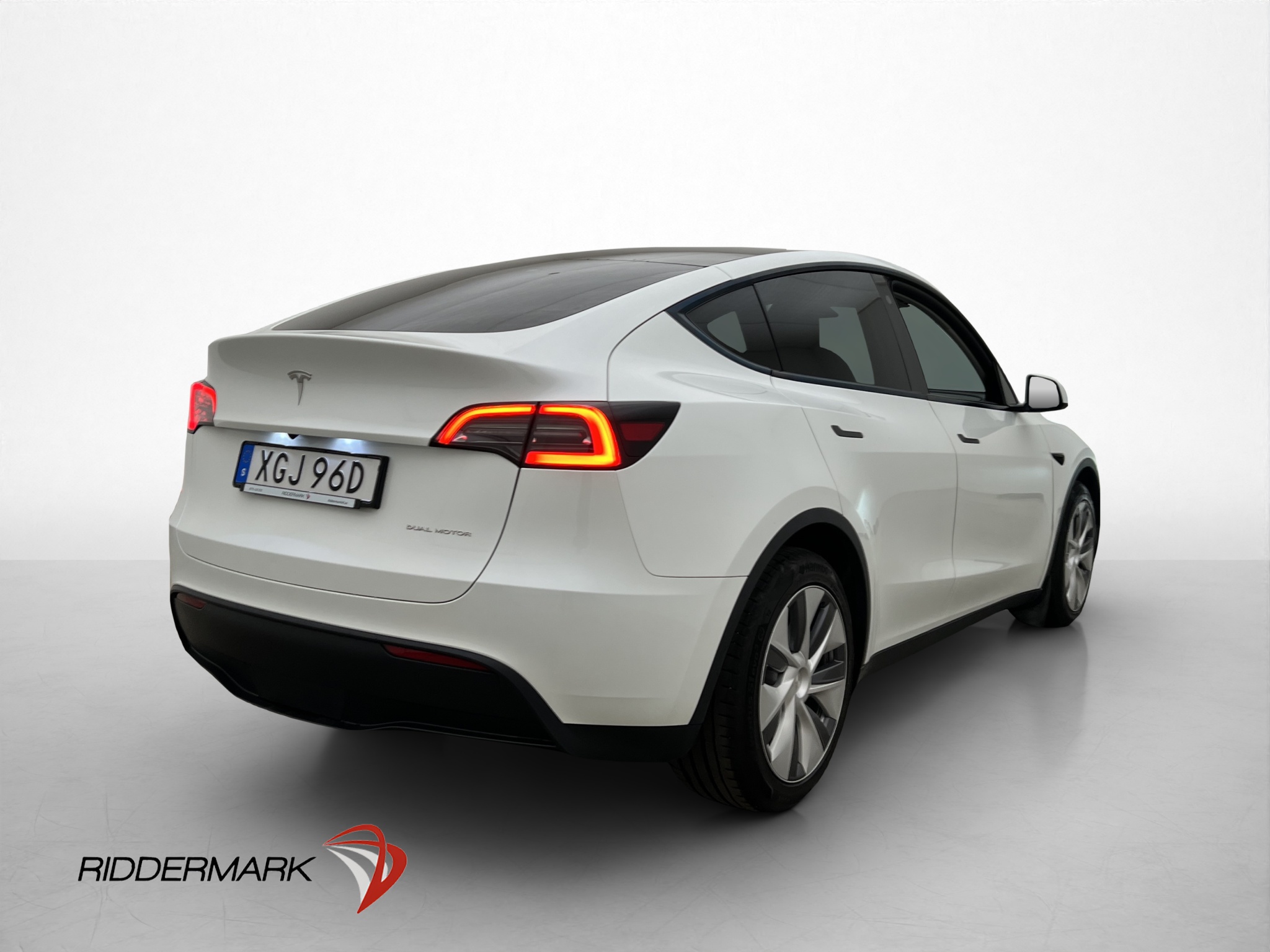 Tesla Model Y 2024 - miniatyr 13