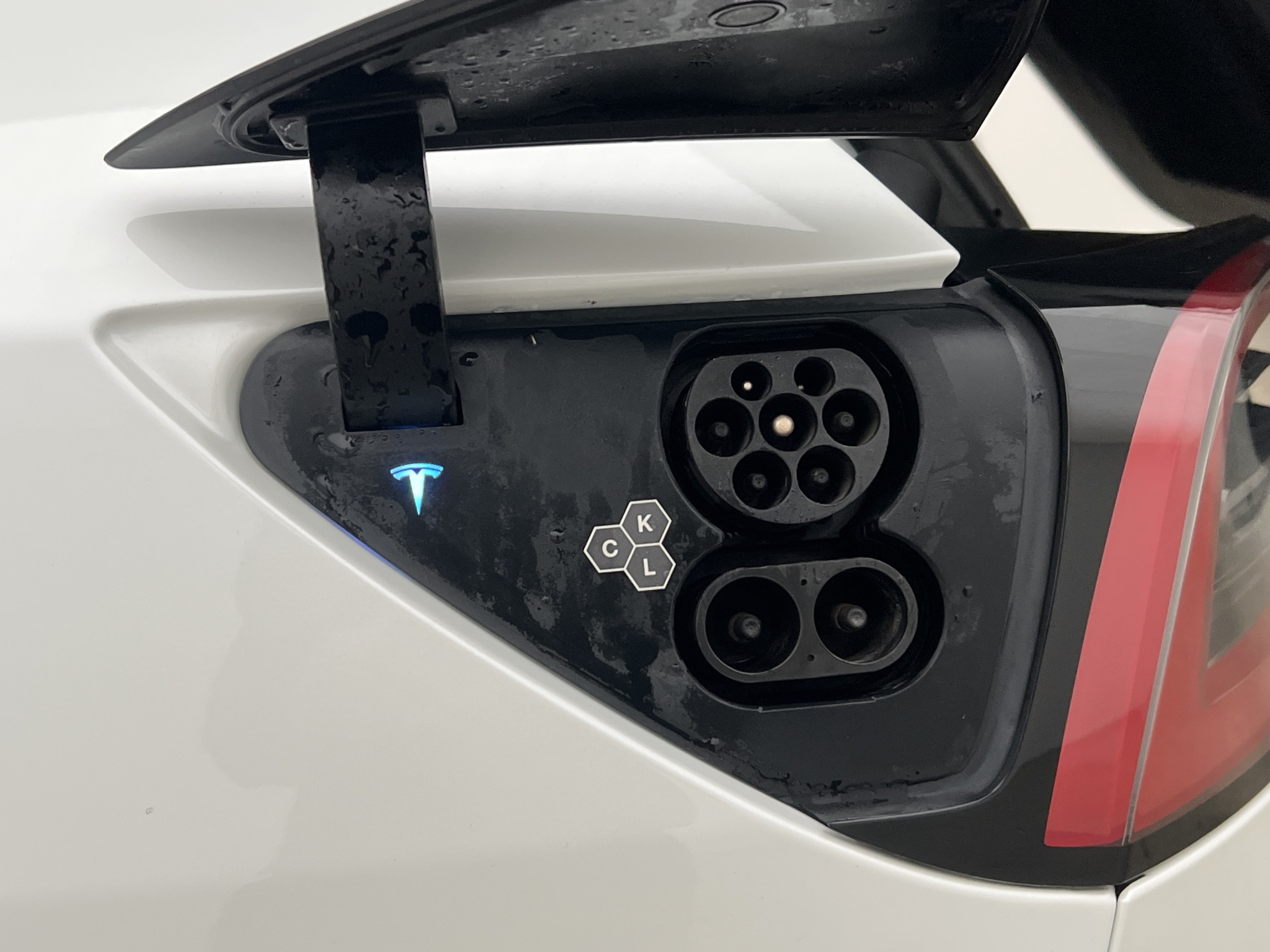 Tesla Model Y 2024 - miniatyr 28