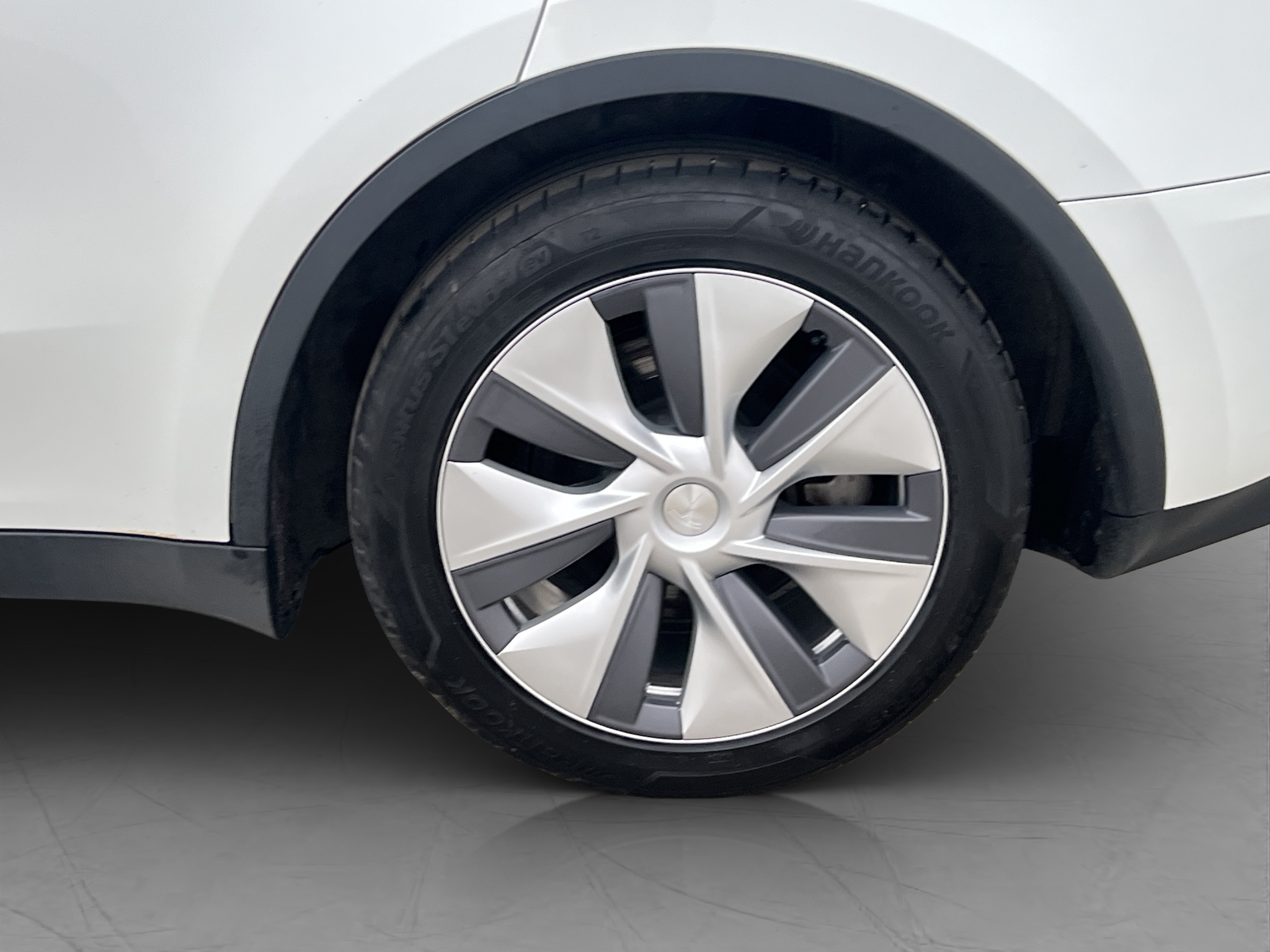 Tesla Model Y 2024 - miniatyr 32