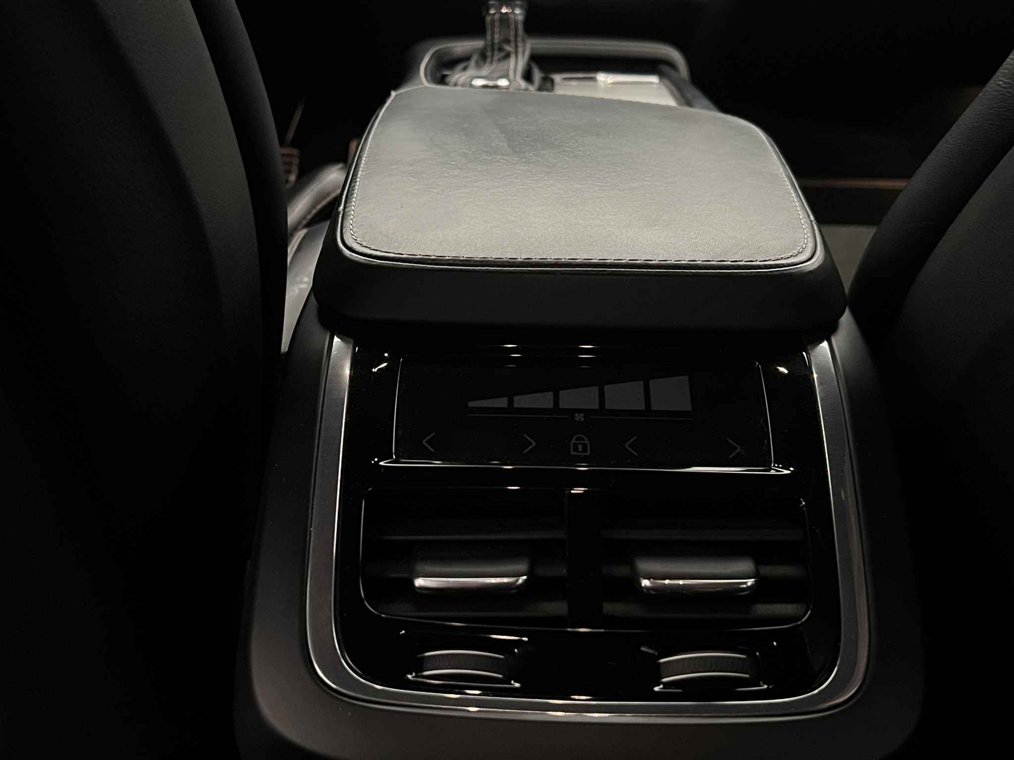 Volvo V90 2018 - miniatyr 31