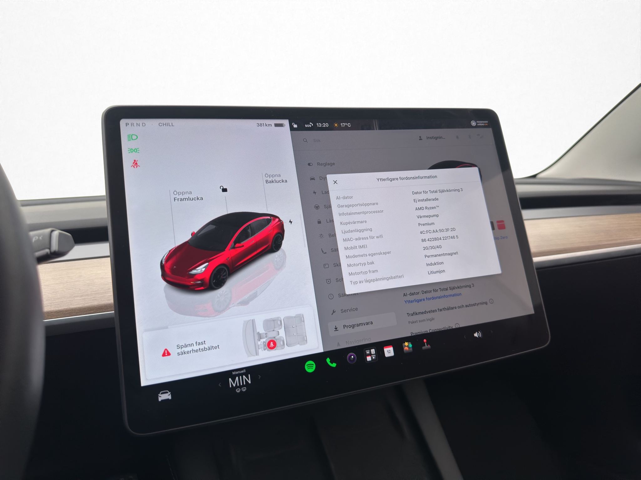 Tesla Model 3 2022 - miniatyr 24