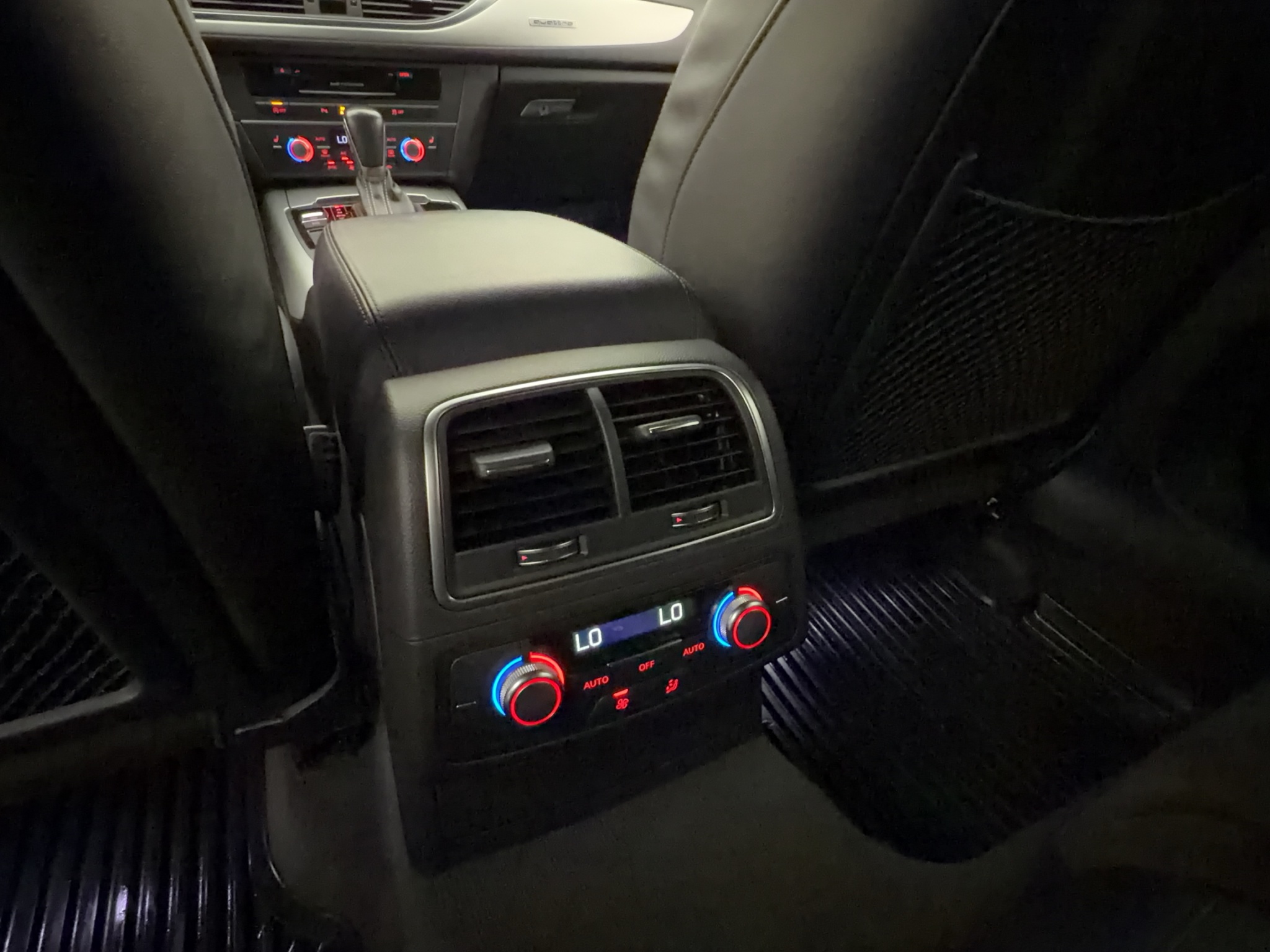Audi S6 2018 - miniatyr 29