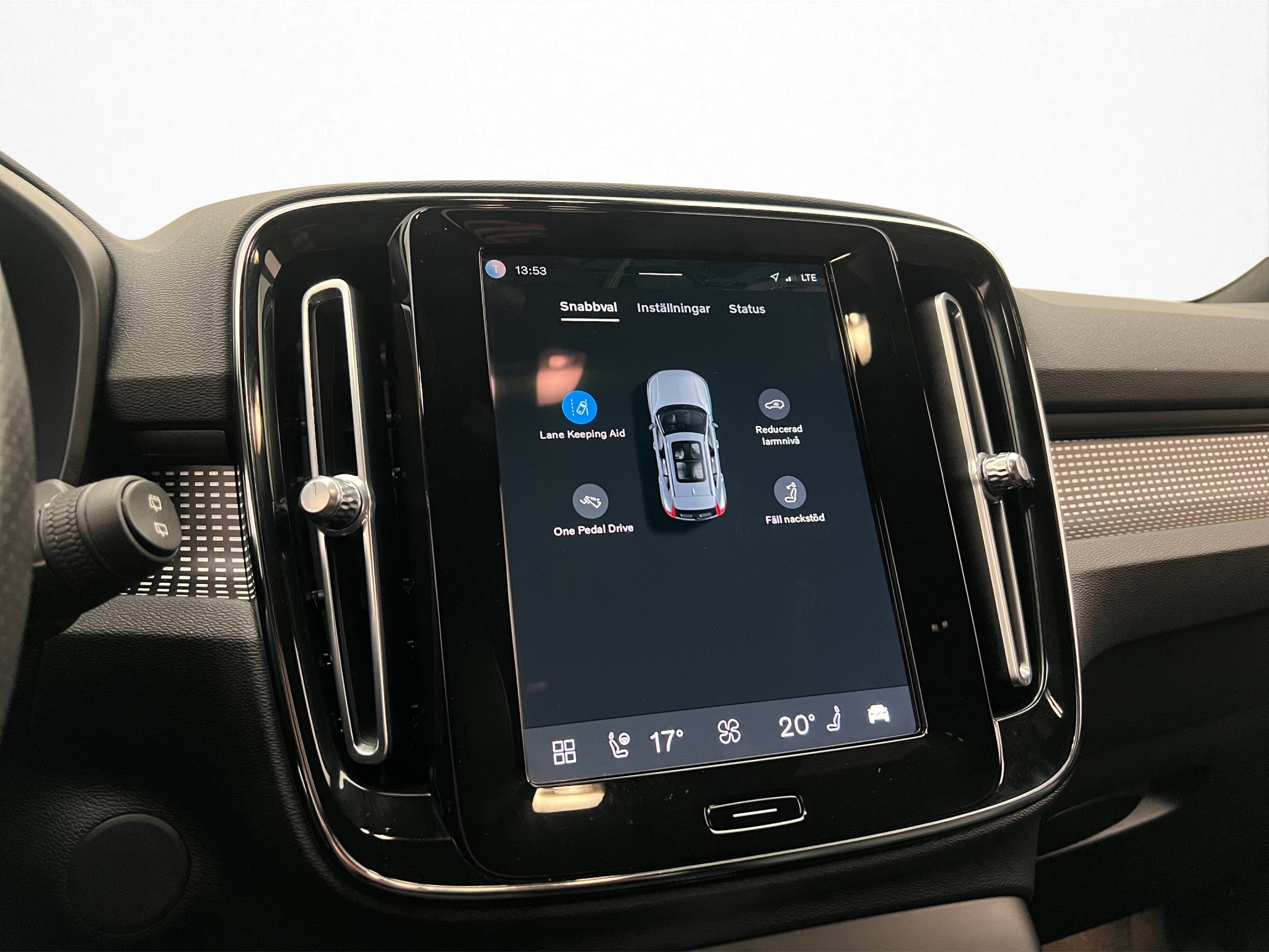 Volvo XC40 2021 - miniatyr 17