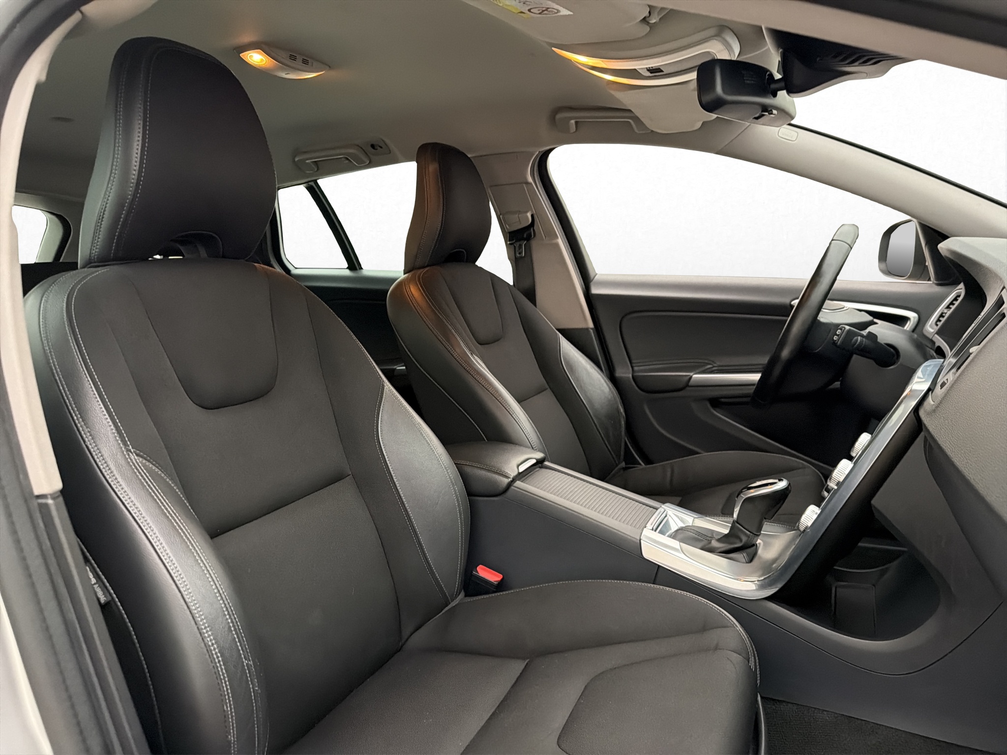 Volvo V60 2016 - miniatyr 24