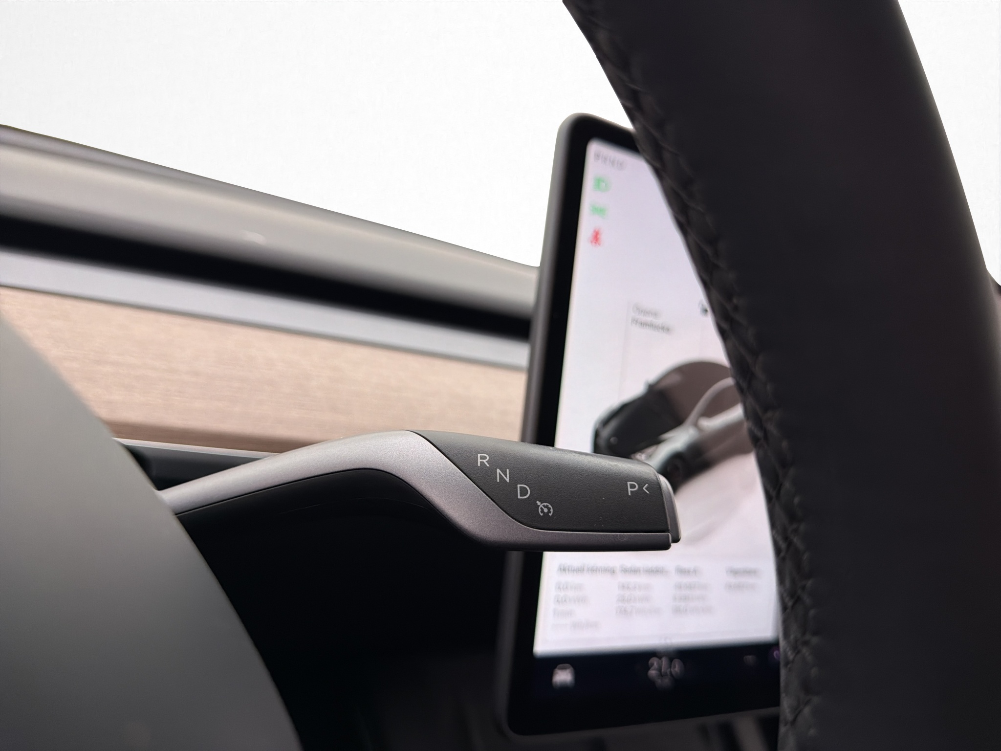 Tesla Model Y 2024 - miniatyr 34