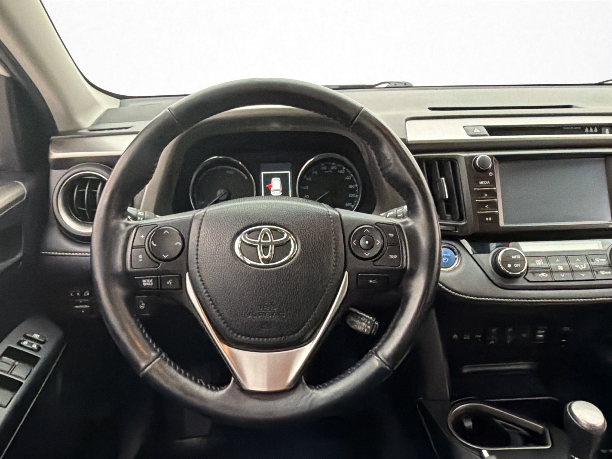 Toyota RAV4 2017 - miniatyr 8