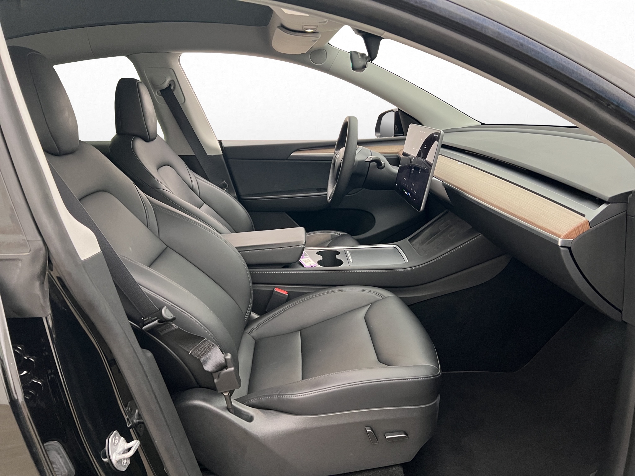 Tesla Model Y 2024 - miniatyr 21
