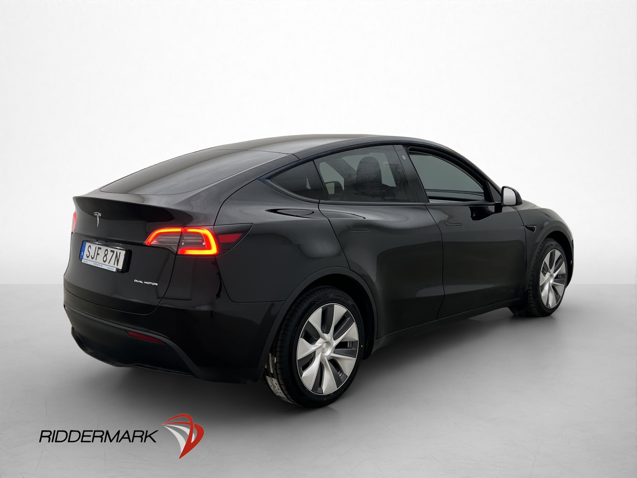 Tesla Model Y 2024 - miniatyr 7