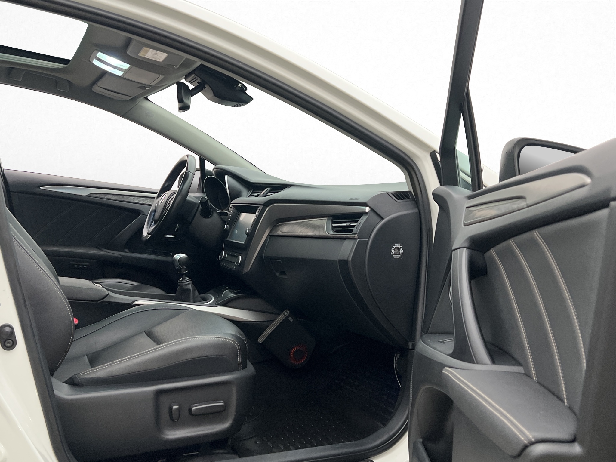 Toyota Avensis 2016 - miniatyr 24
