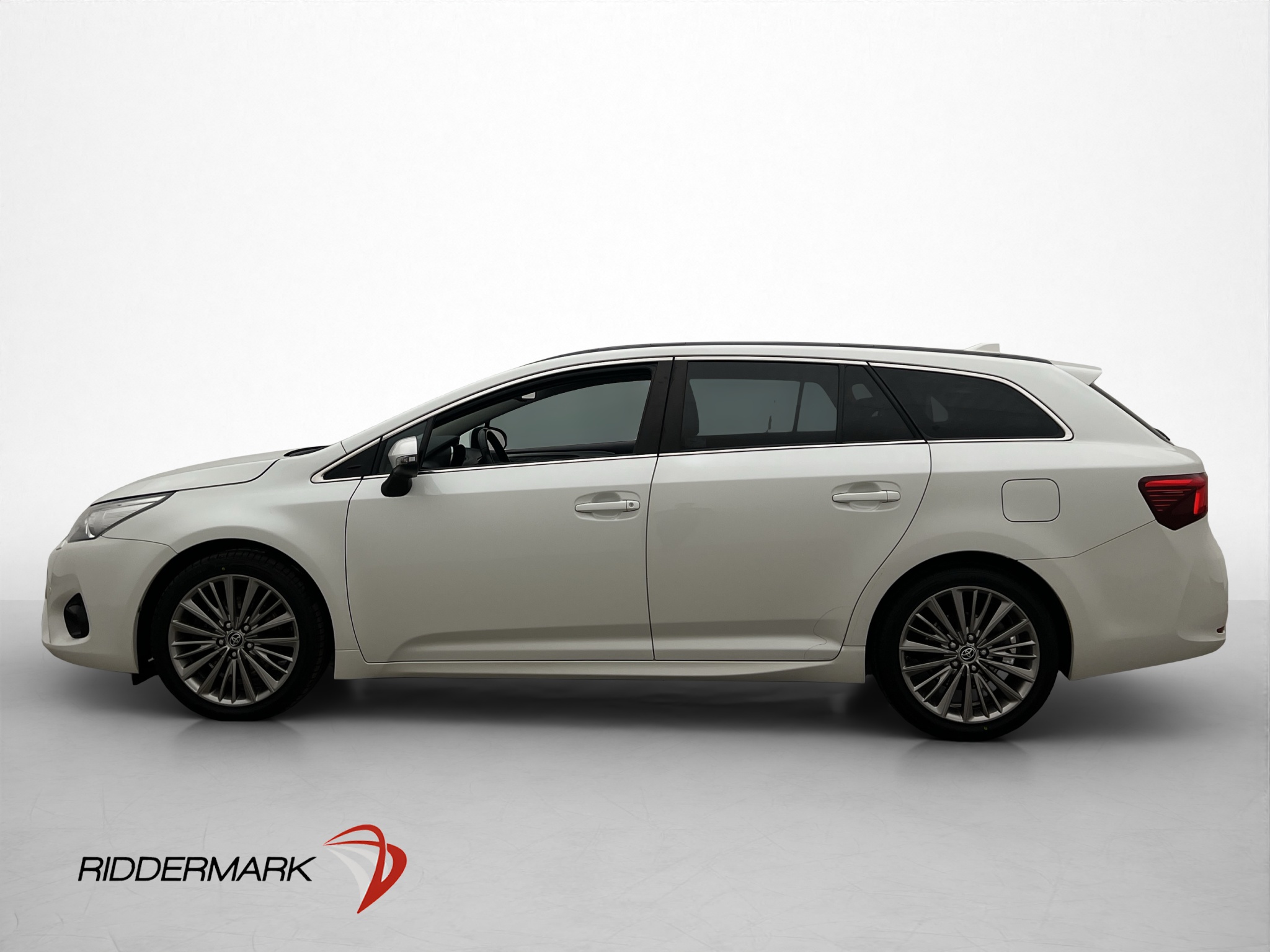 Toyota Avensis 2016 - miniatyr 7