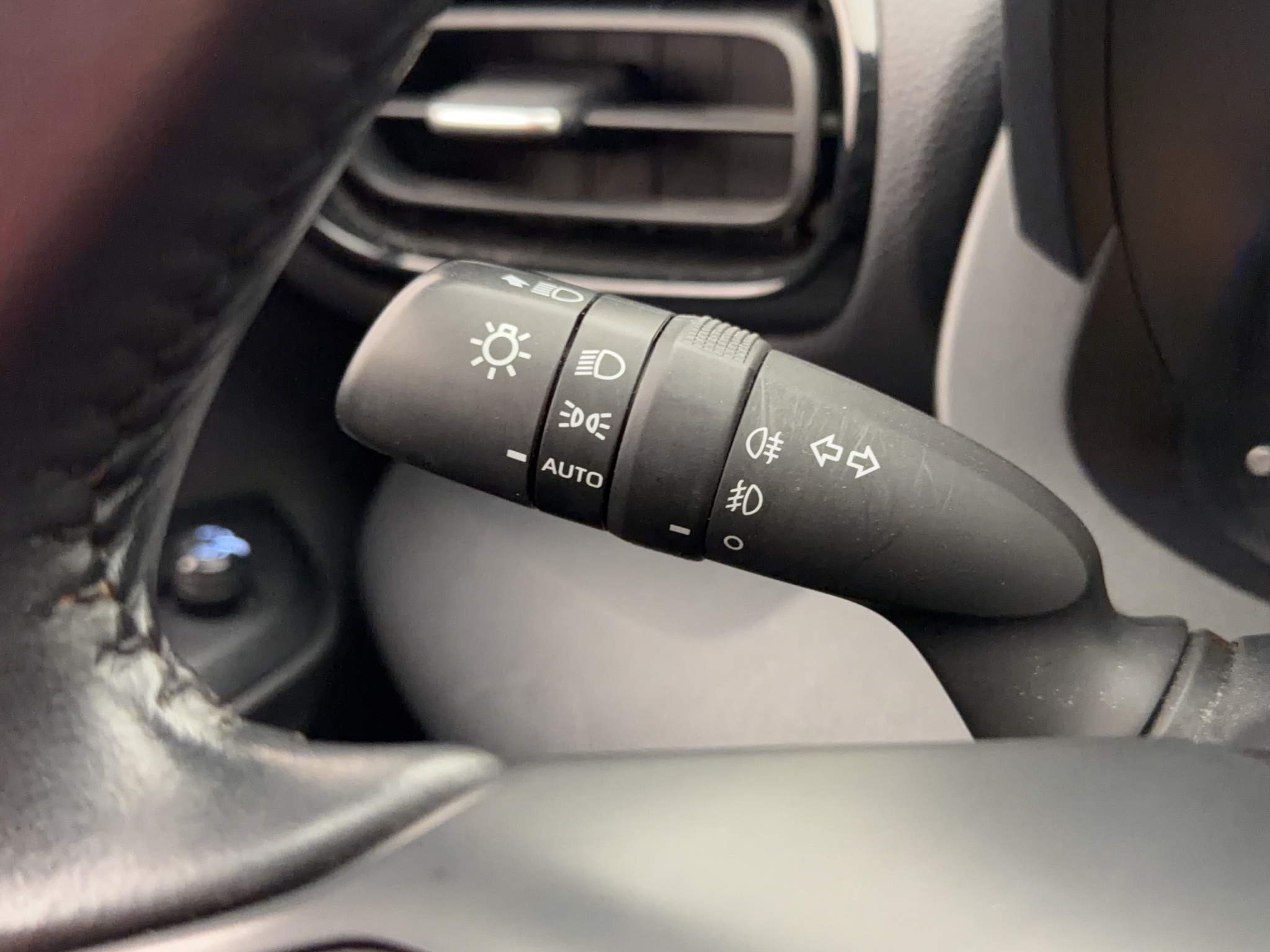Toyota Yaris 2022 - miniatyr 8