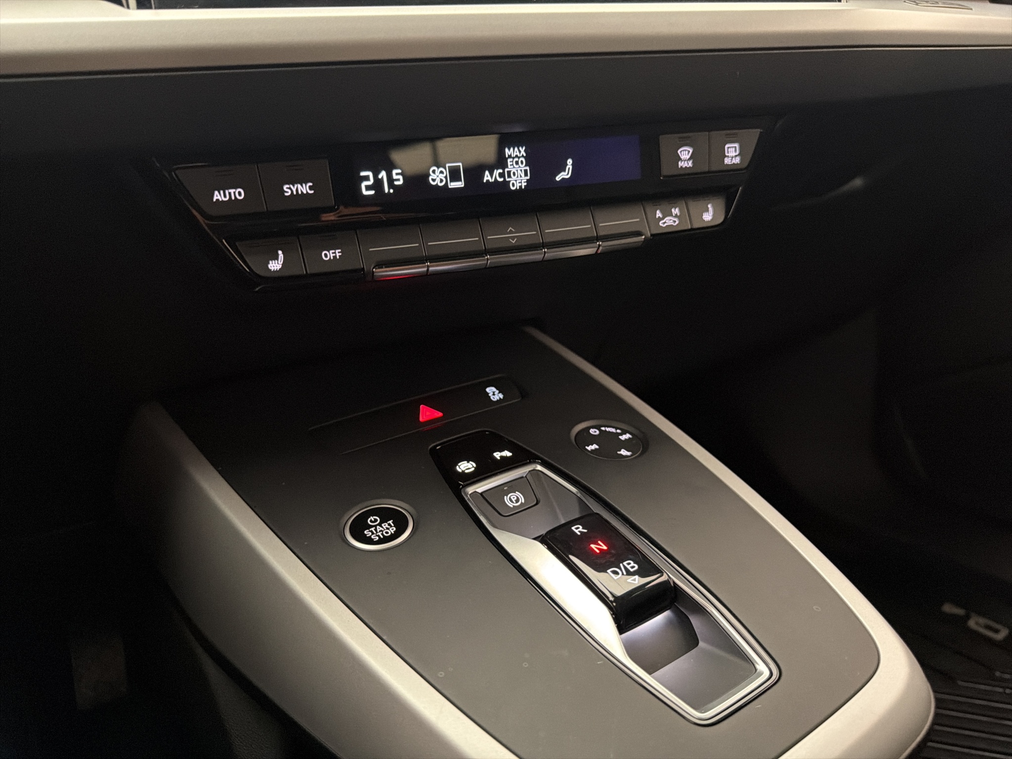 Audi Q4 2023 - miniatyr 22