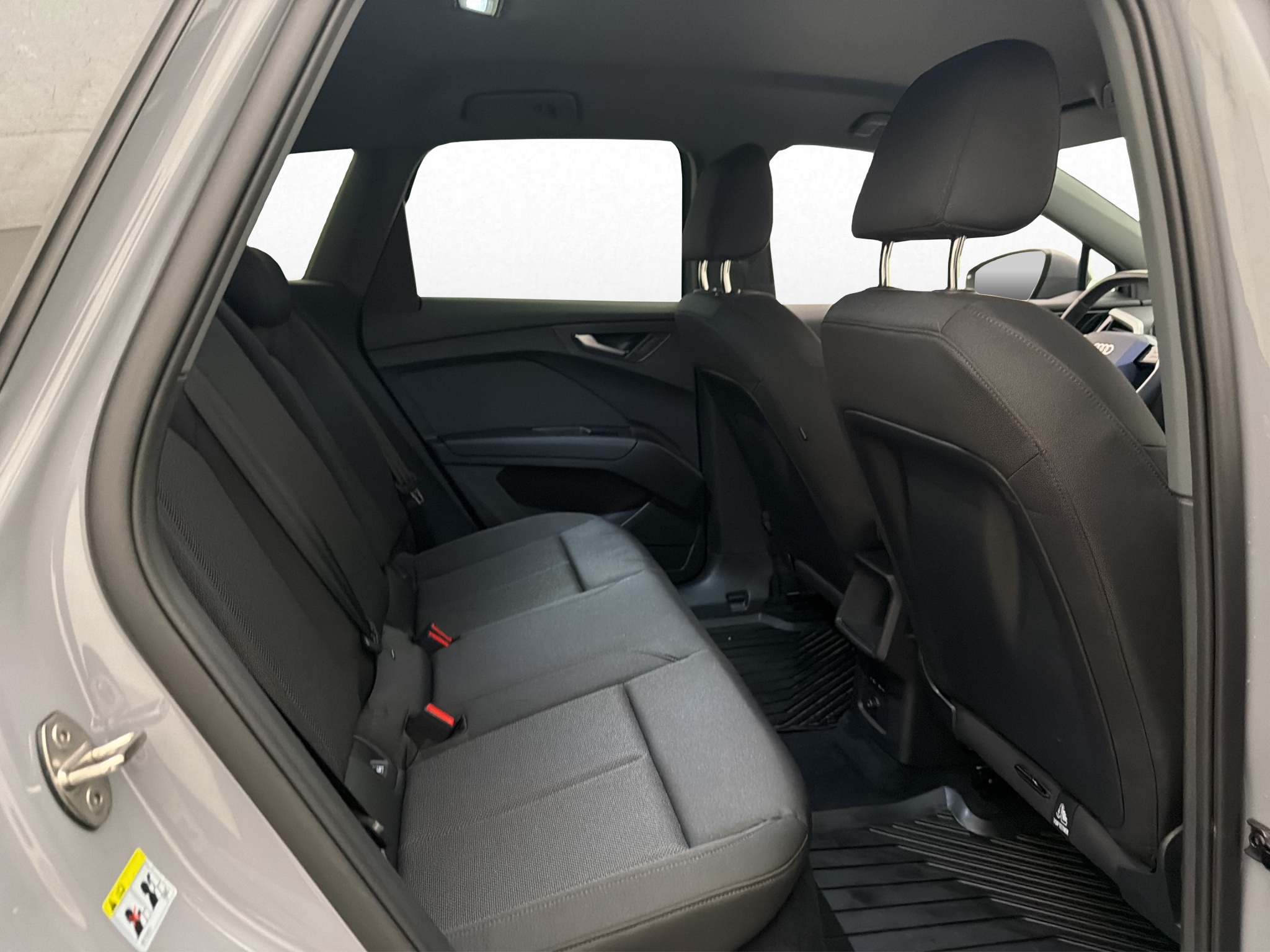Audi Q4 2023 - miniatyr 25