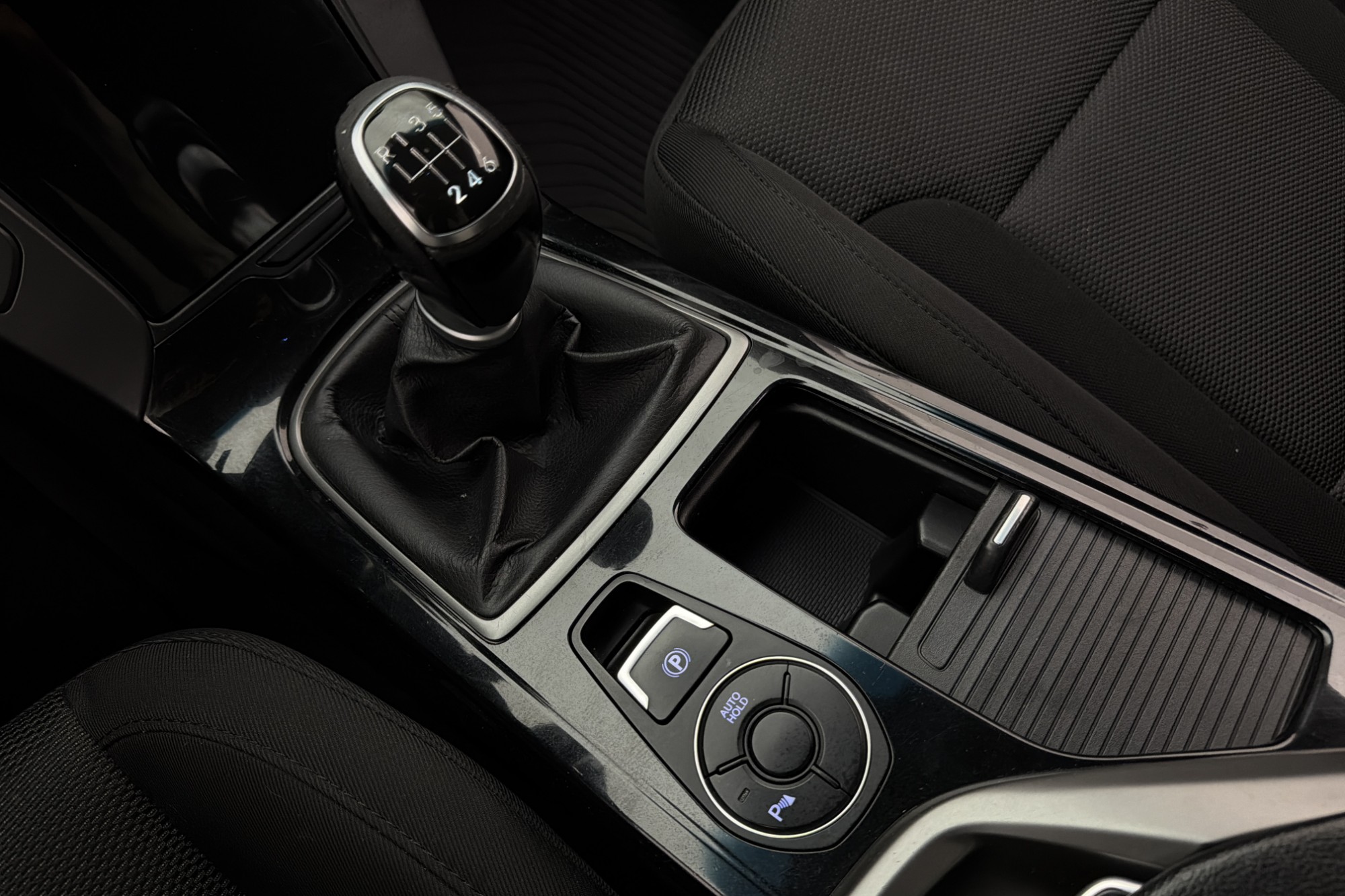 Hyundai i40cw 2016 - miniatyr 24