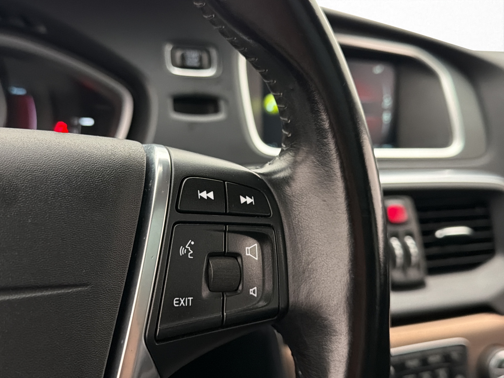Volvo V40 Cross Country 2015 - miniatyr 17