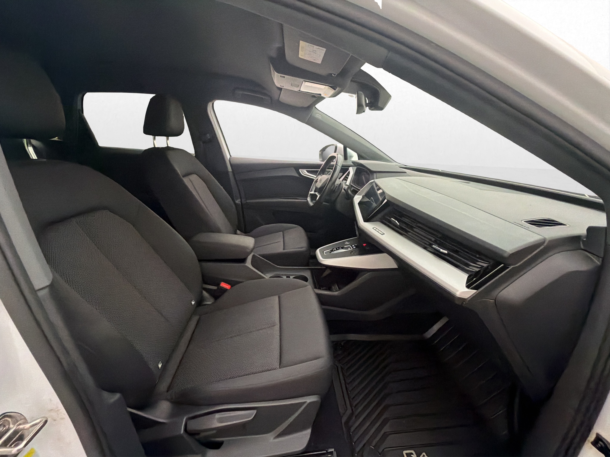 Audi Q4 2023 - miniatyr 25