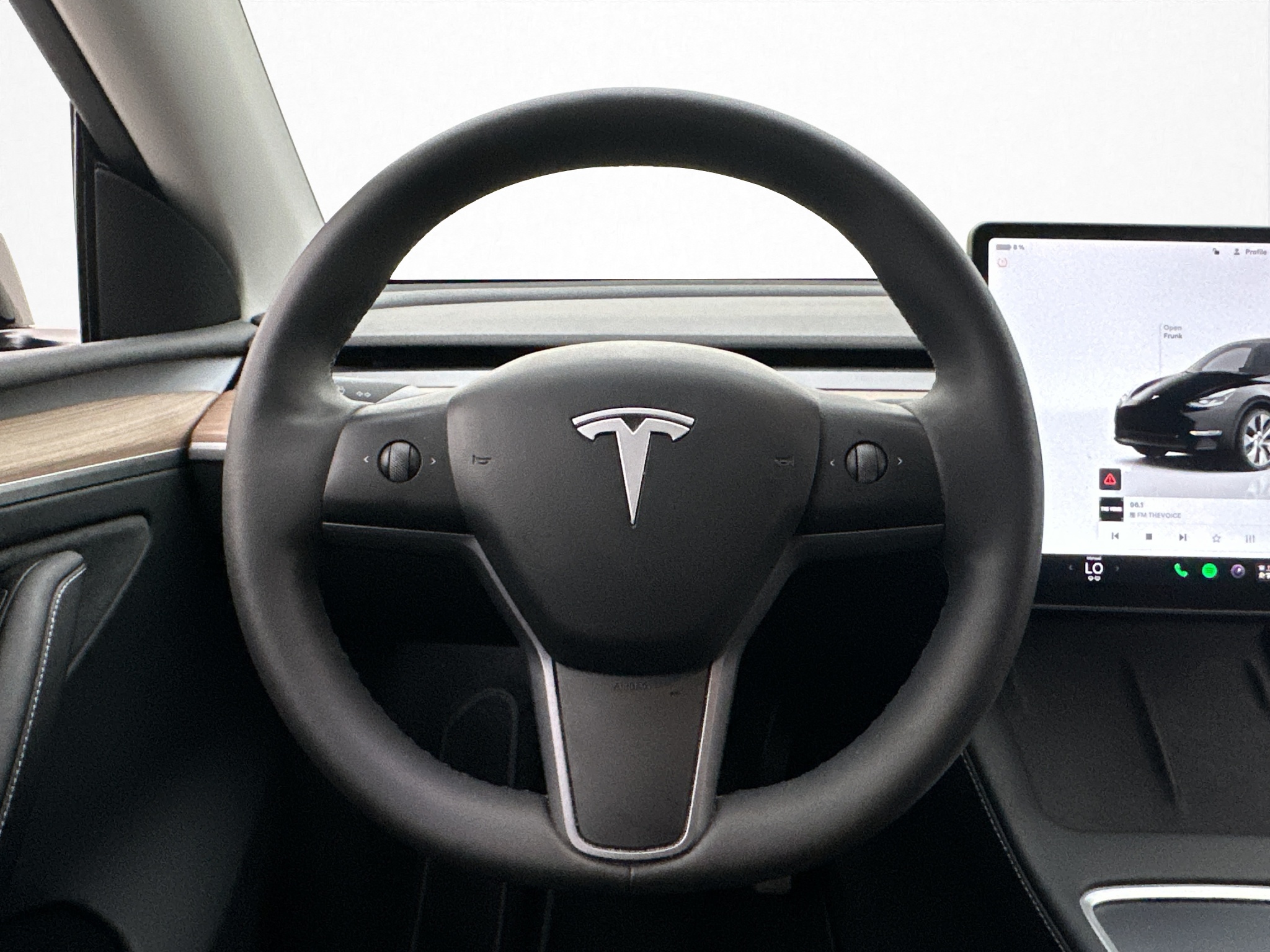 Tesla Model Y 2024 - miniatyr 12