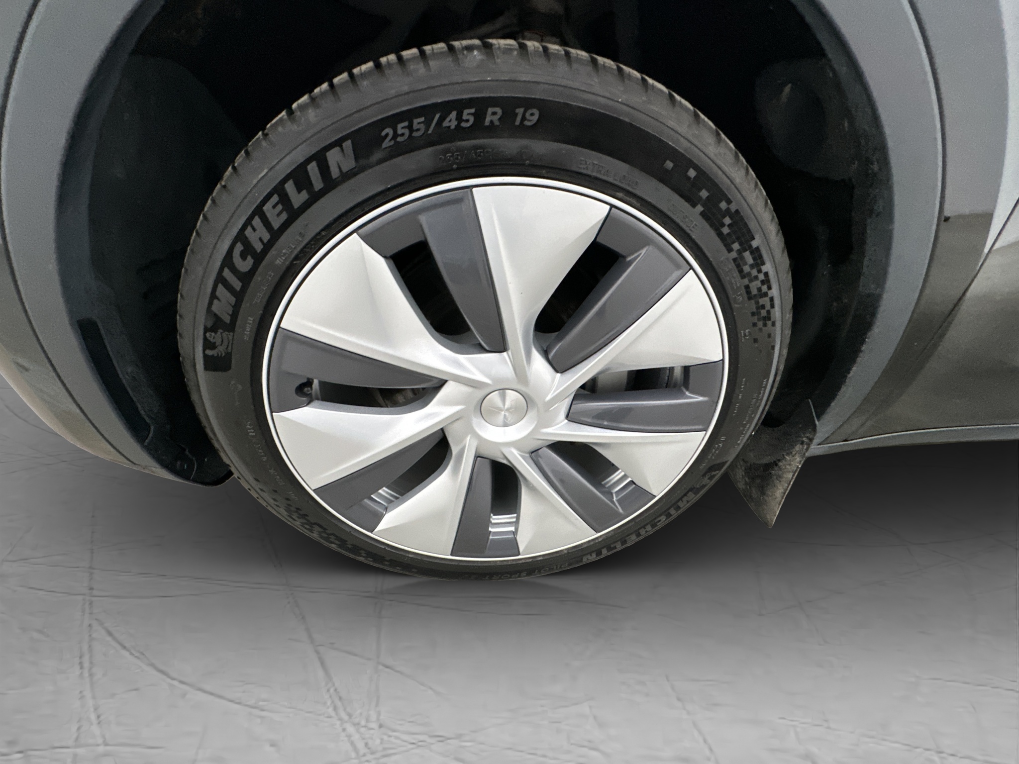 Tesla Model Y 2024 - miniatyr 31