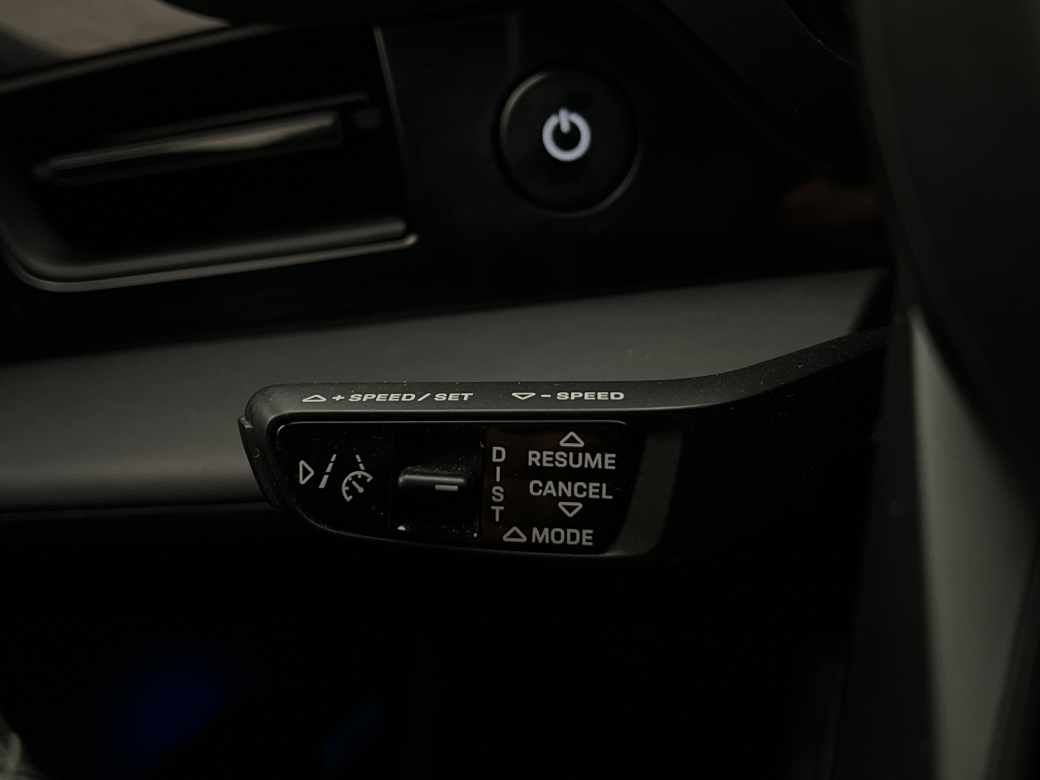 Porsche Taycan 2022 - miniatyr 17