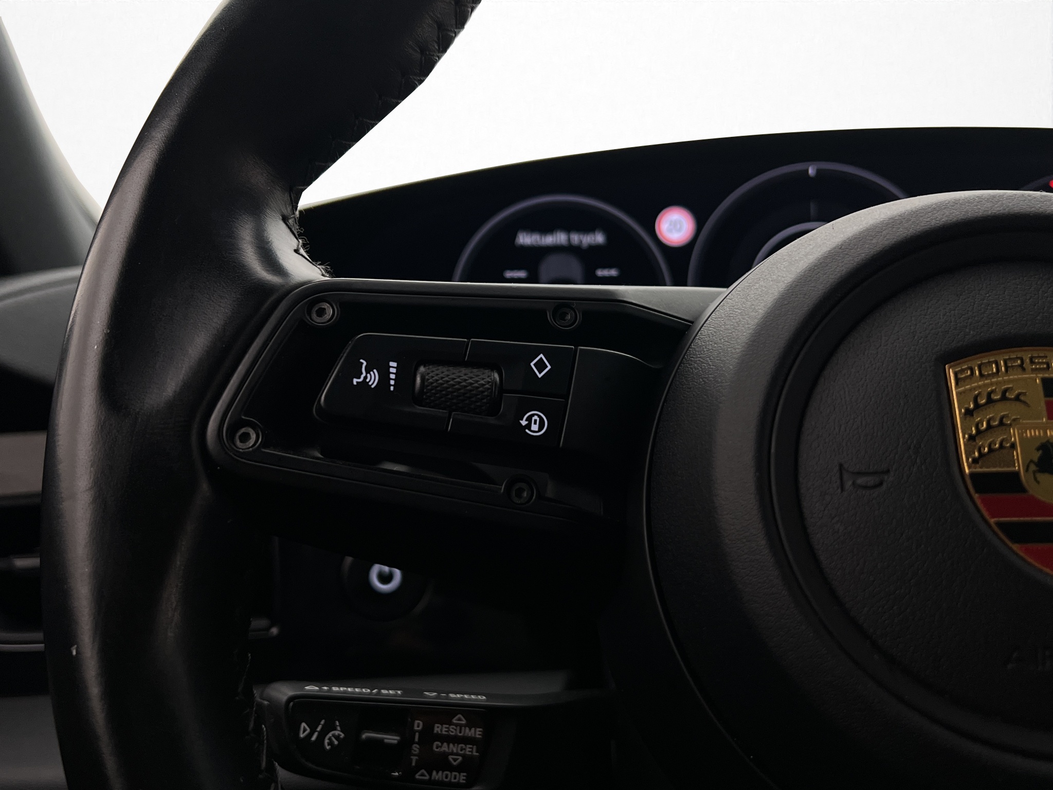 Porsche Taycan 2022 - miniatyr 19