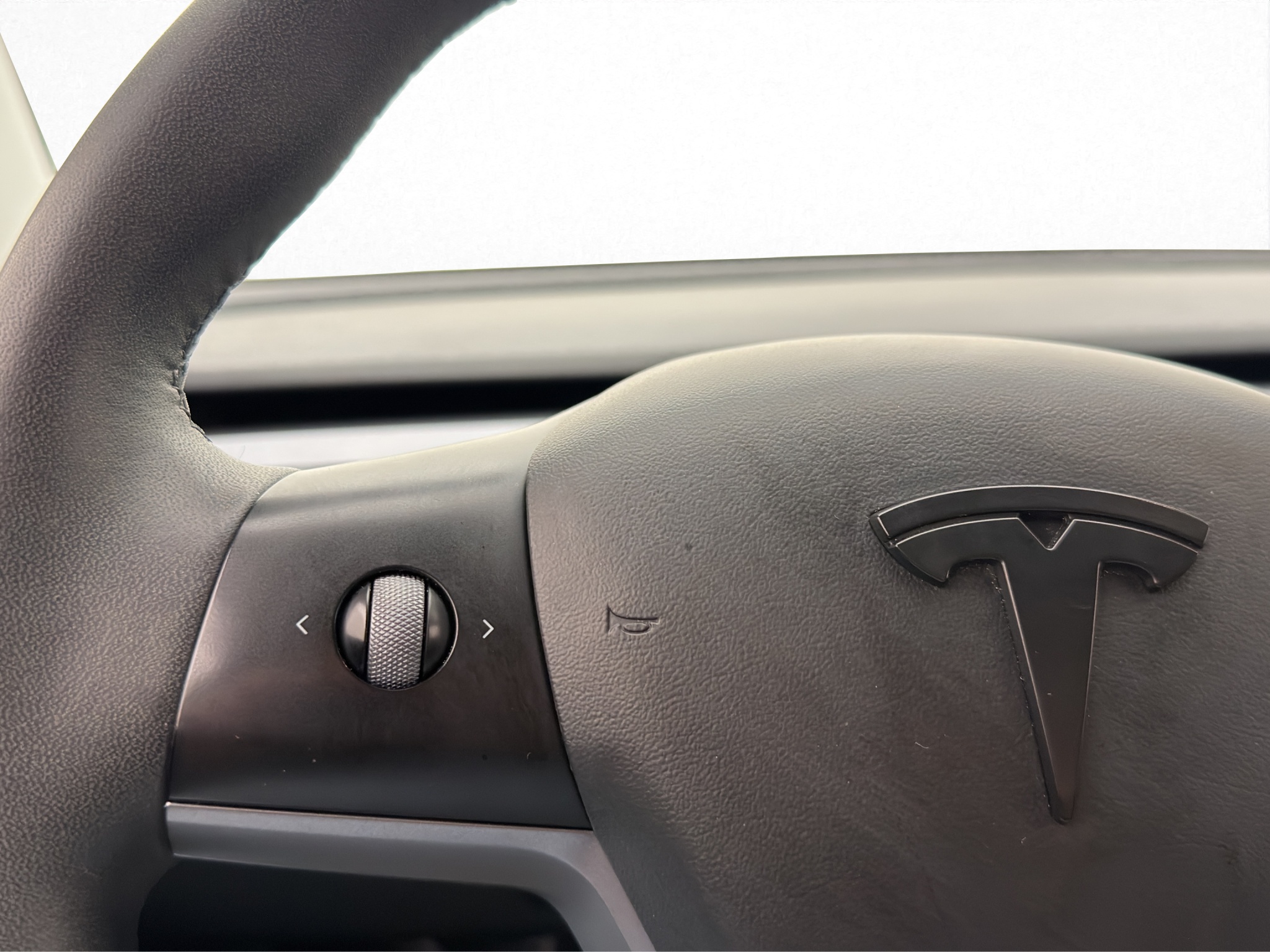 Tesla Model 3 2021 - miniatyr 24