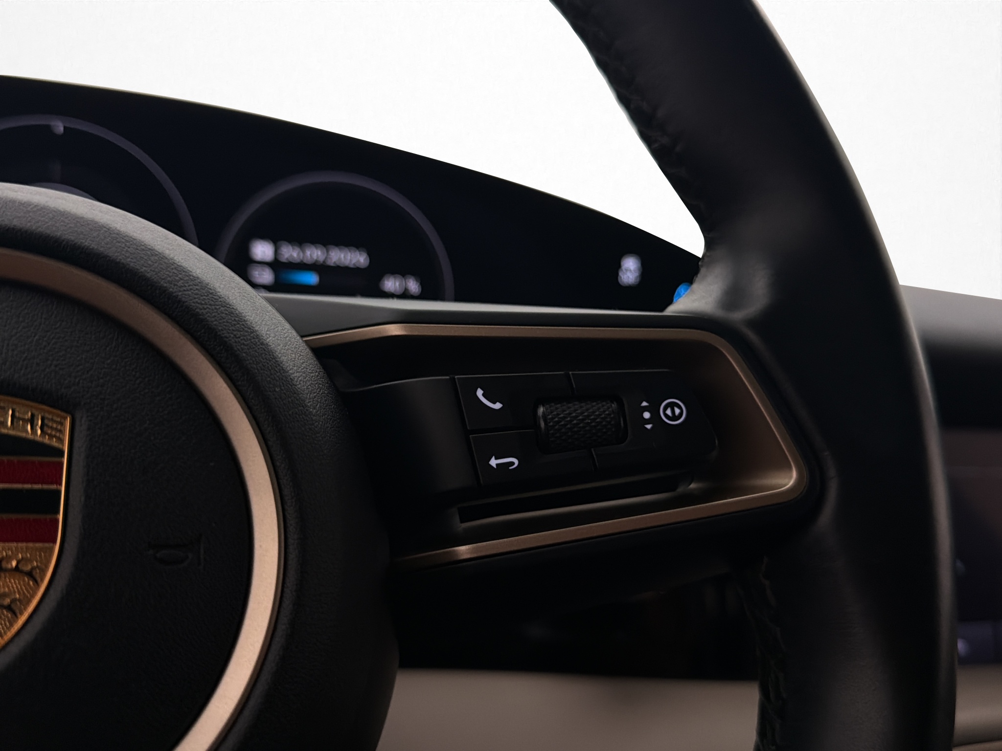 Porsche Taycan 2022 - miniatyr 19