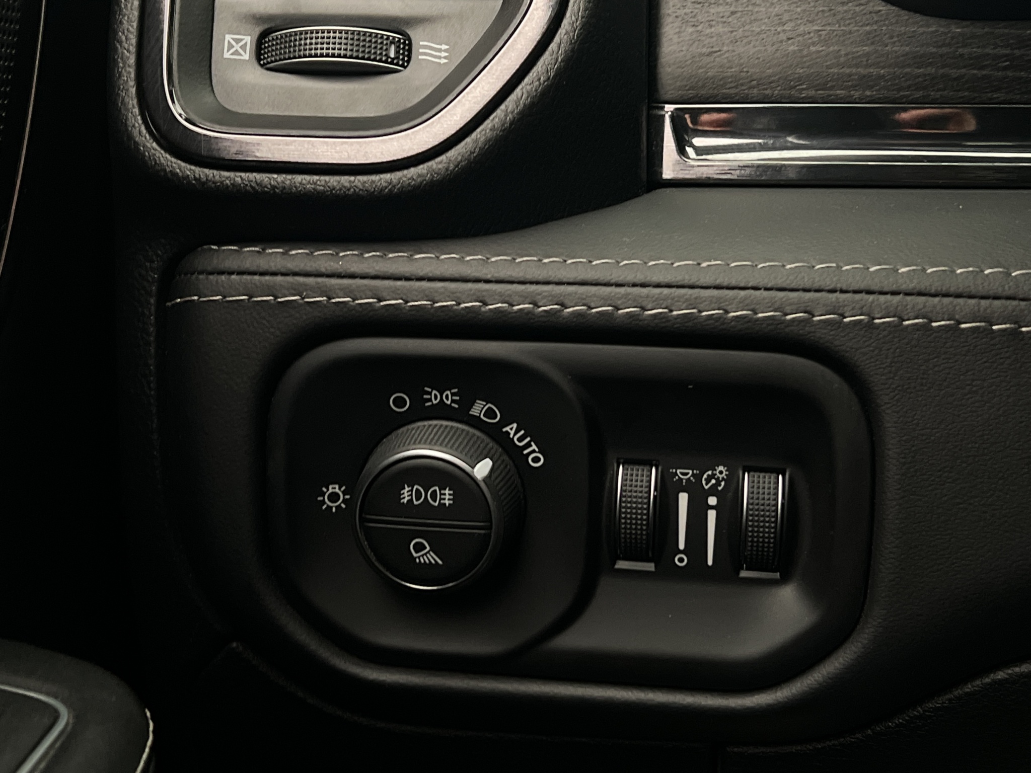Dodge RAM 2022 - miniatyr 16