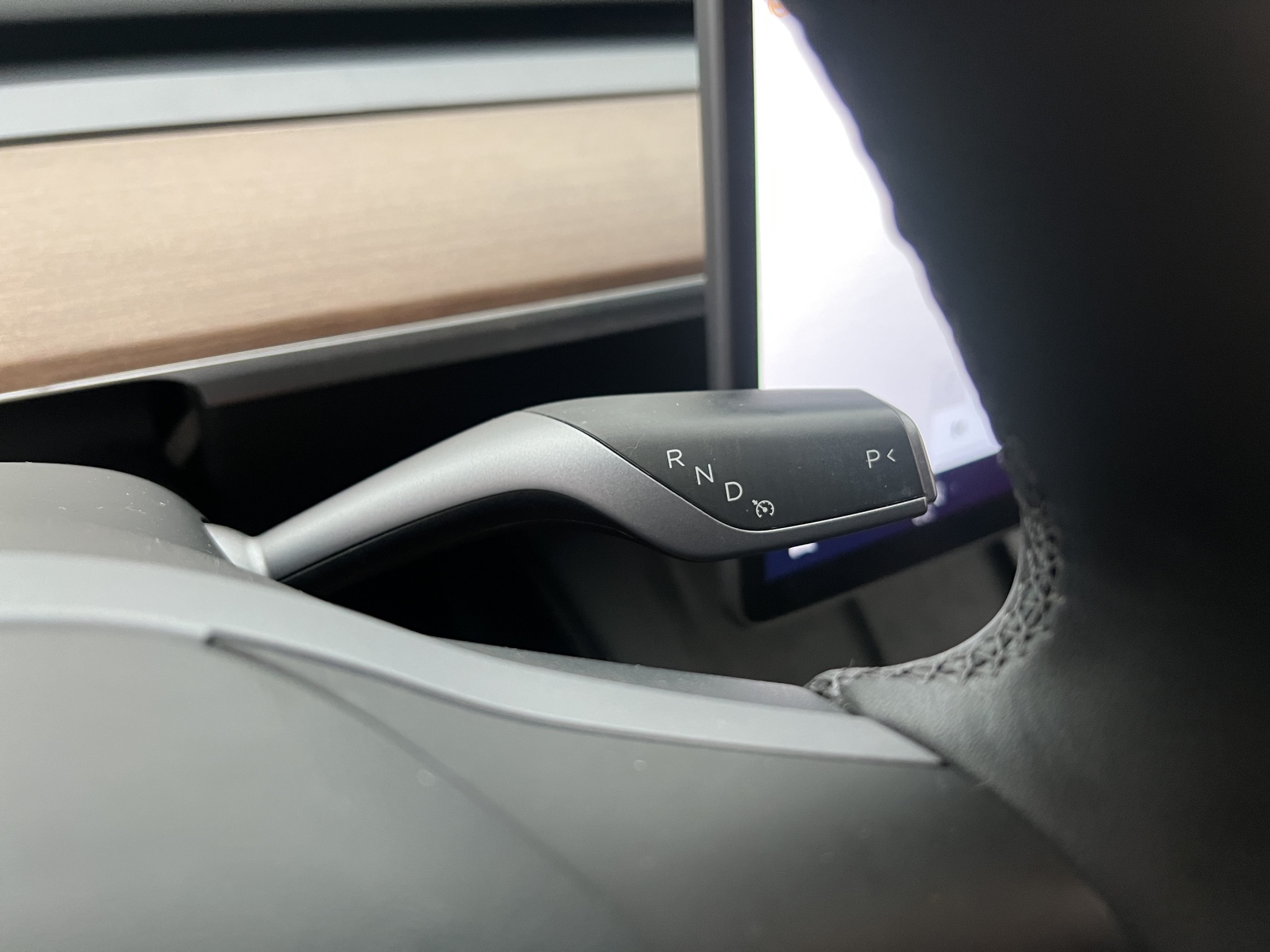 Tesla Model Y 2023 - miniatyr 12