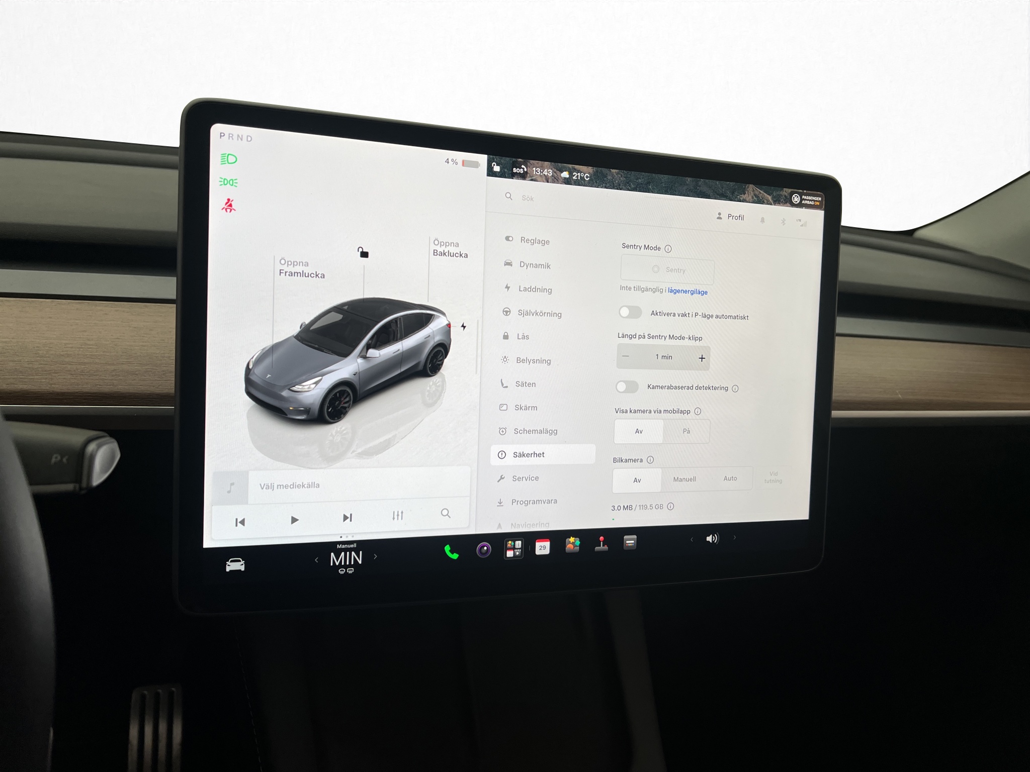 Tesla Model Y 2023 - miniatyr 22