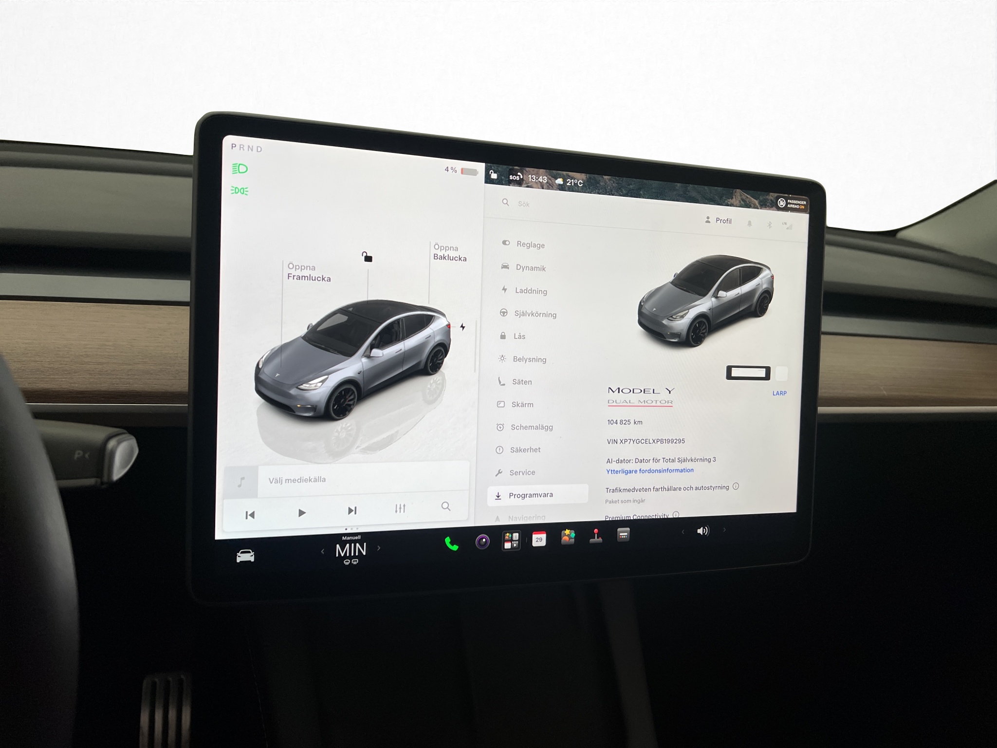 Tesla Model Y 2023 - miniatyr 23