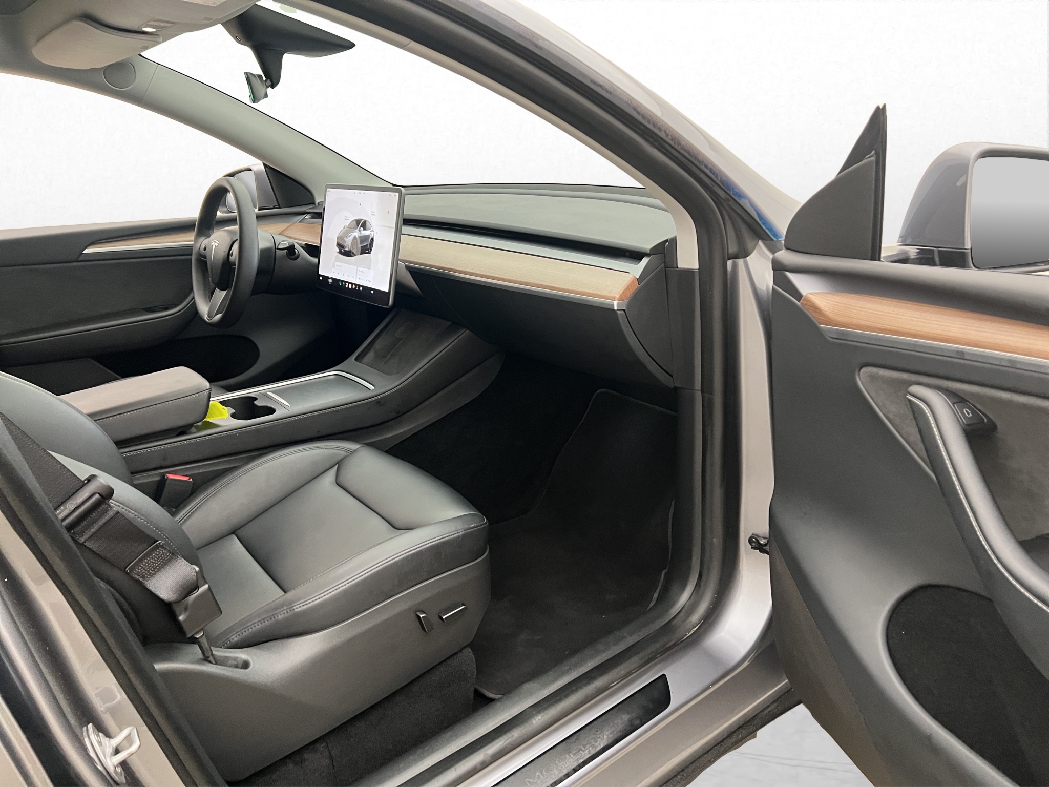 Tesla Model Y 2023 - miniatyr 26