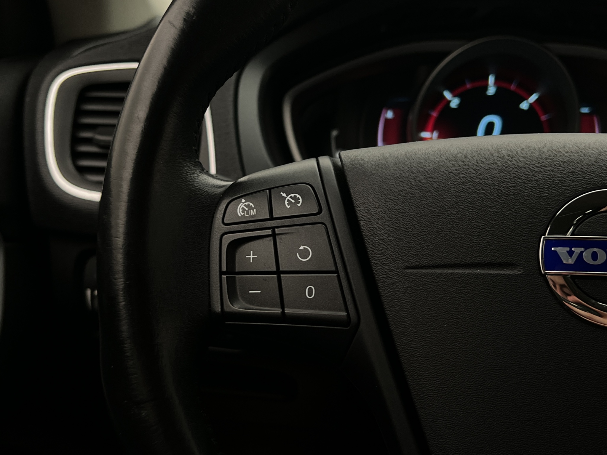 Volvo V40 2013 - miniatyr 12