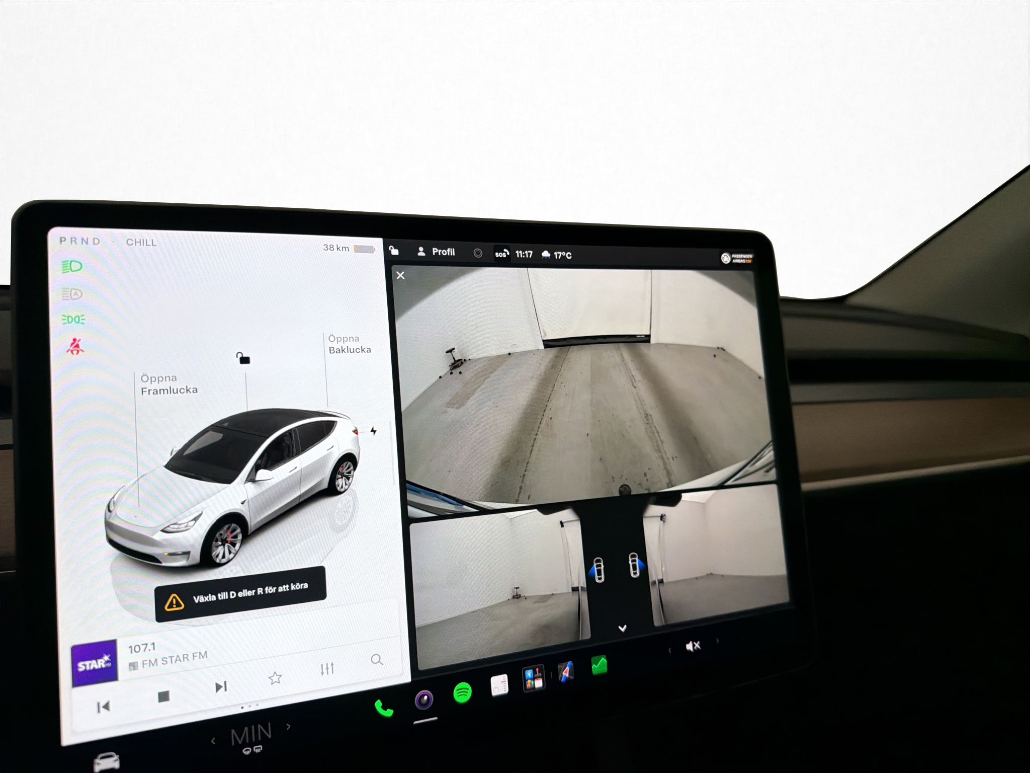 Tesla Model Y 2023 - miniatyr 14