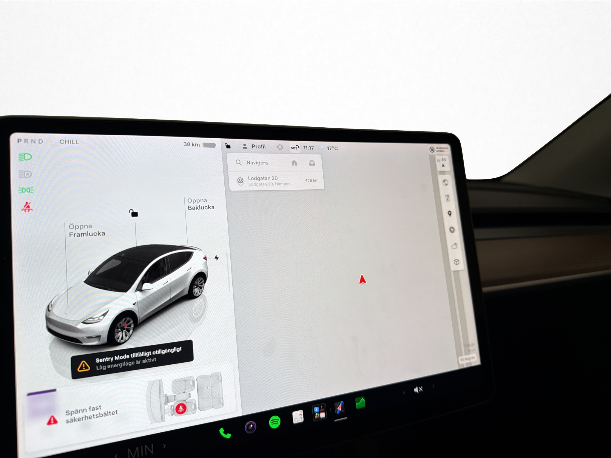 Tesla Model Y 2023 - miniatyr 16