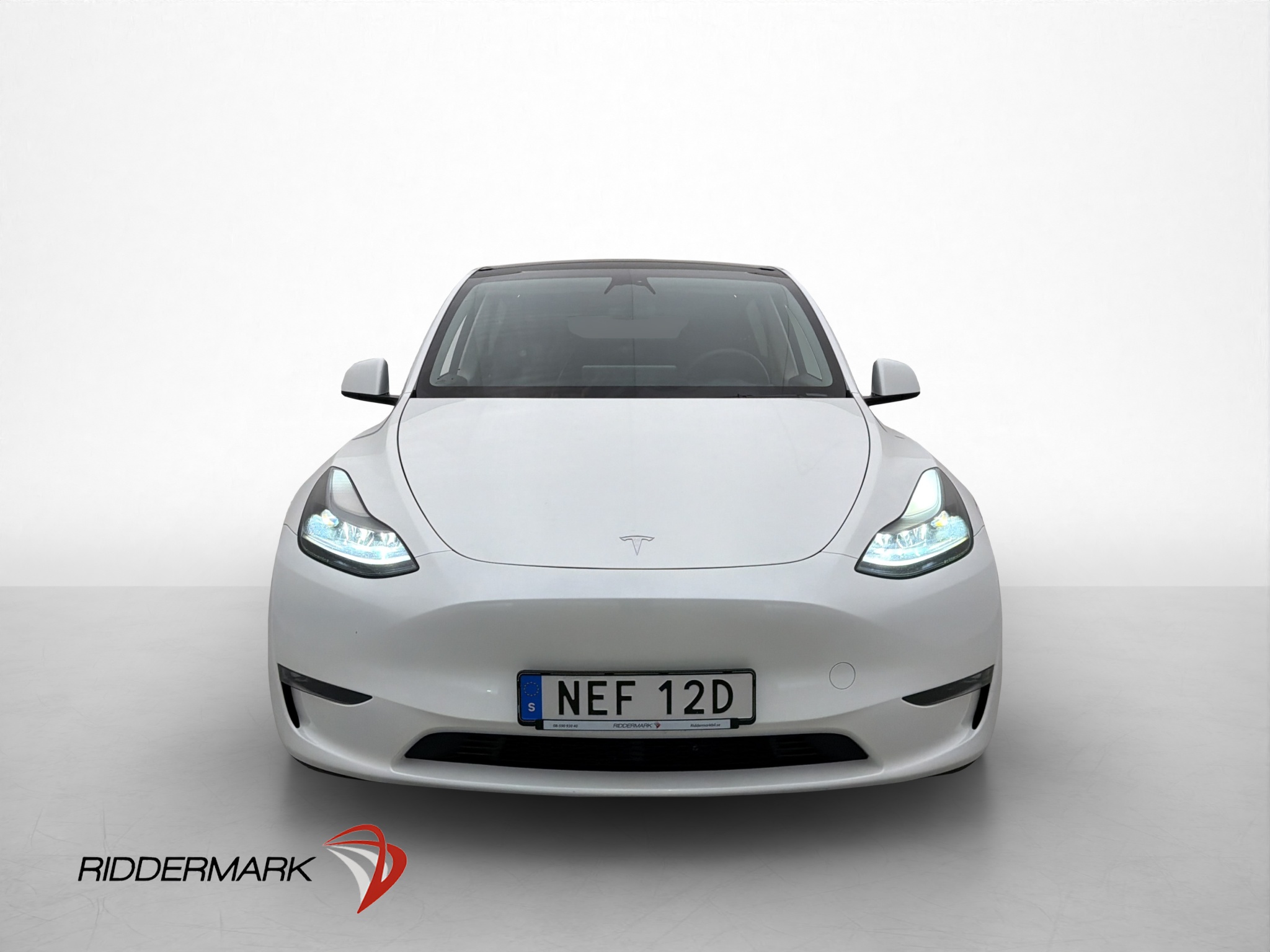 Tesla Model Y 2023 - miniatyr 3