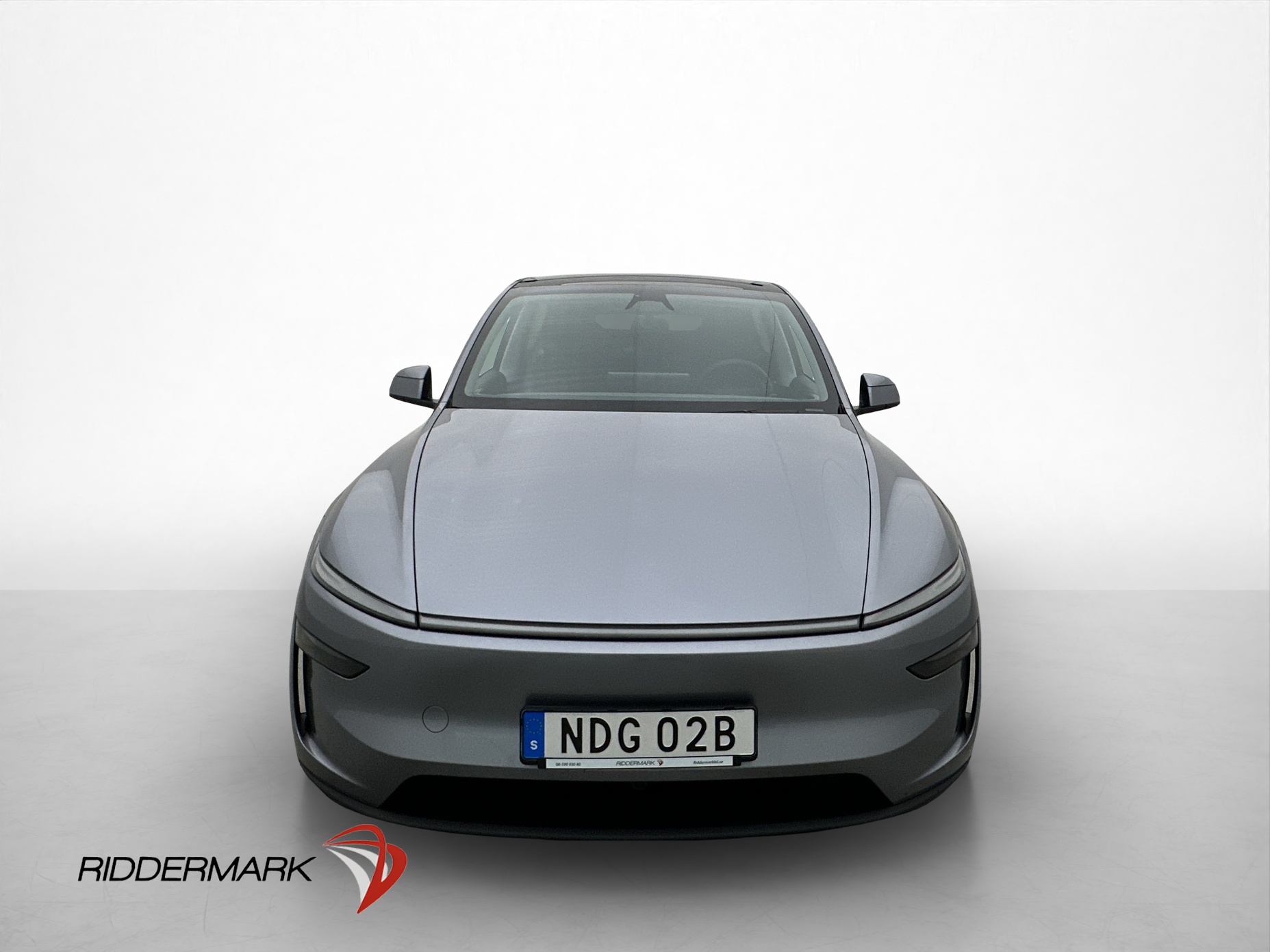 Tesla Model Y 2025 - miniatyr 3
