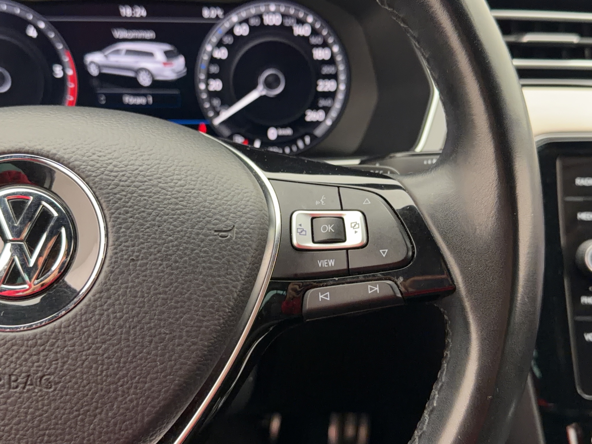 Volkswagen Passat Alltrack 2019 - miniatyr 16