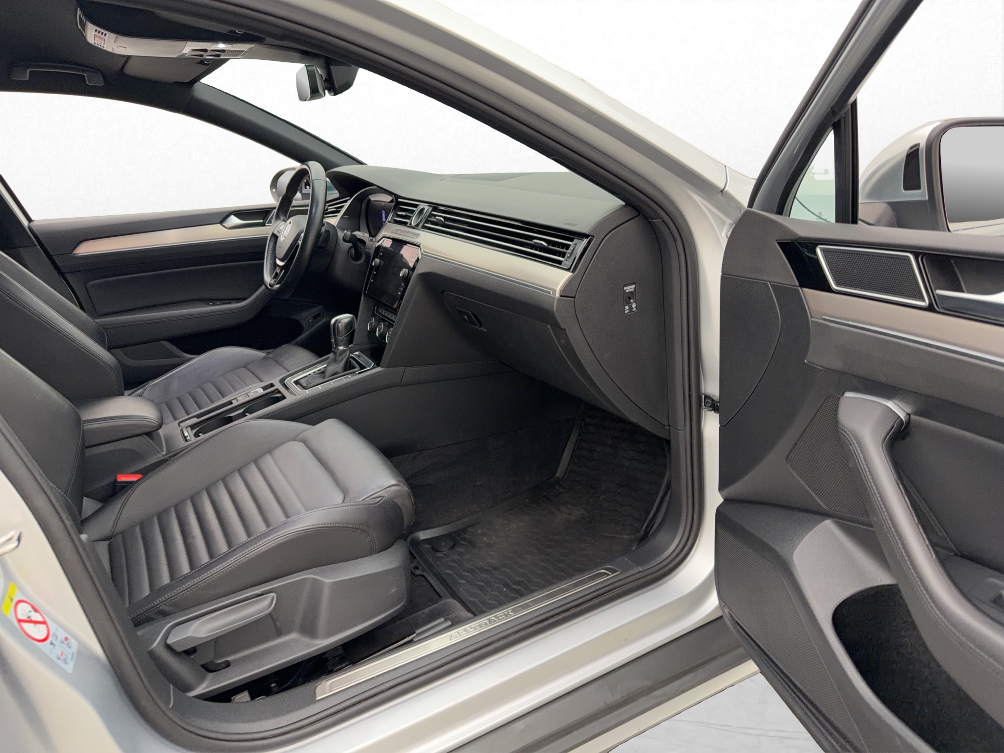 Volkswagen Passat Alltrack 2019 - miniatyr 28