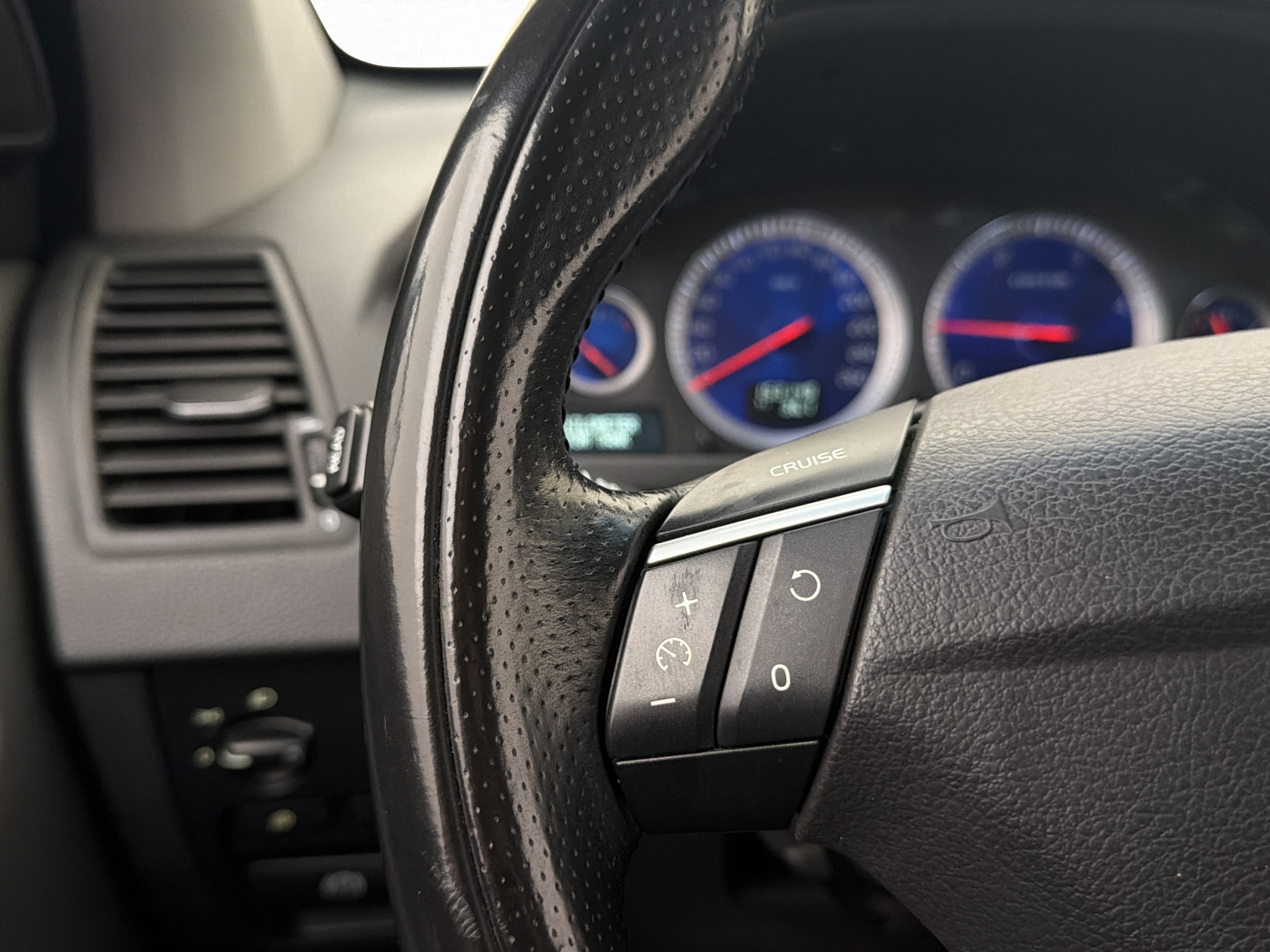 Volvo XC90 2012 - miniatyr 29