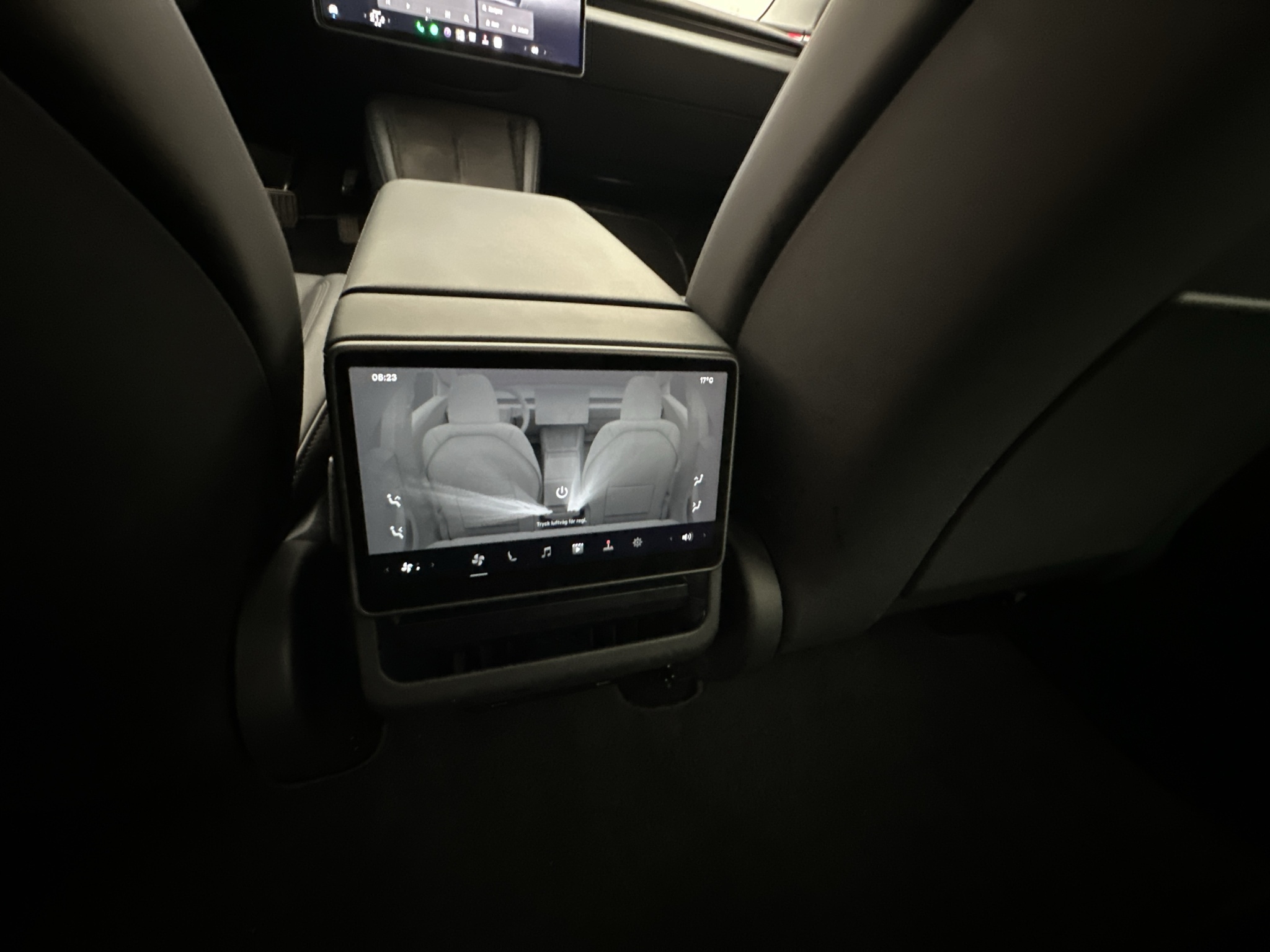 Tesla Model 3 2024 - miniatyr 26