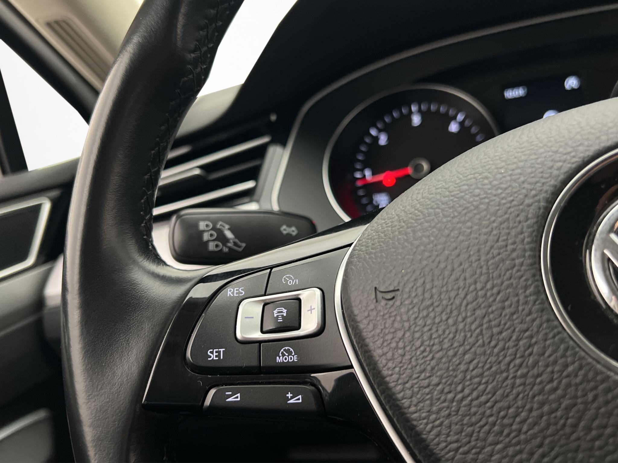 Volkswagen Passat 2017 - miniatyr 10